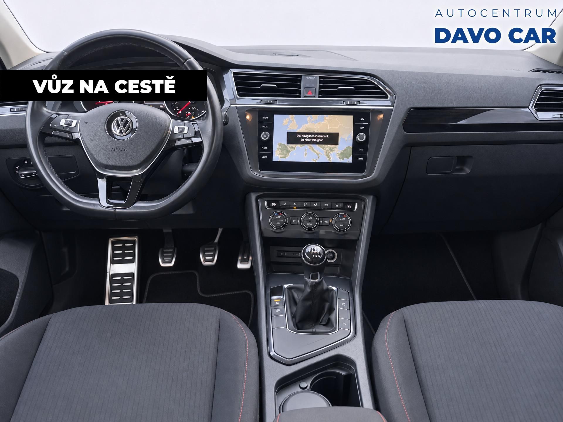 Volkswagen Tiguan, 2,0 TDI Webasto Tažné 1.Maj. - fotka 3