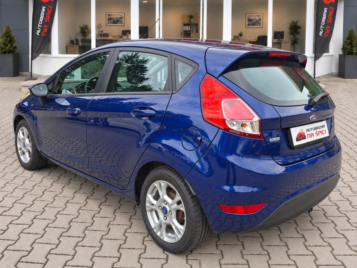 Ford Fiesta, 1.0i 74kW -S.KNIHA-TAŽ.ZAŘ. - fotka 5