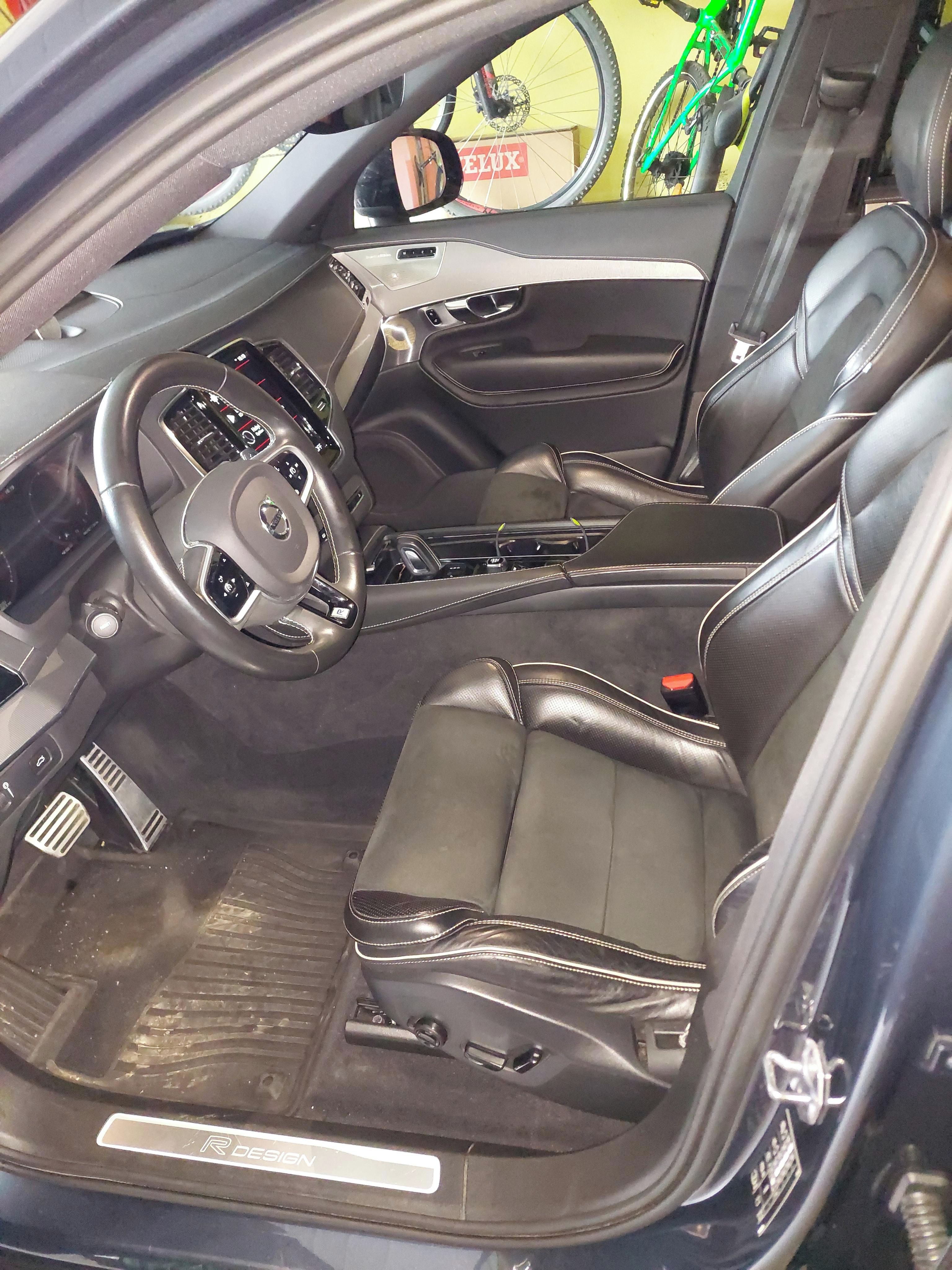 Volvo XC90, Prodám Volvo XC 90 B5 2020 AWD - fotka 5
