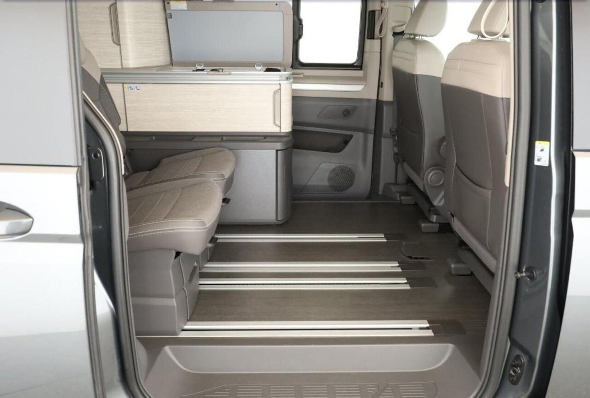 Volkswagen California, eHybrid 4M Ocean Kam El.dveře - fotka 4