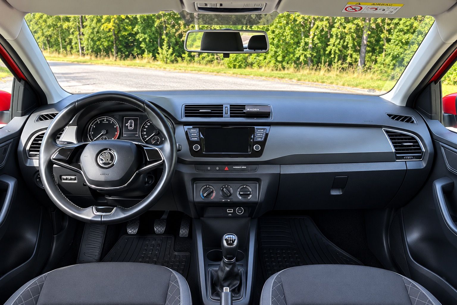 Škoda Fabia, 1.0 TSI 70 kW Ambiente - fotka 3