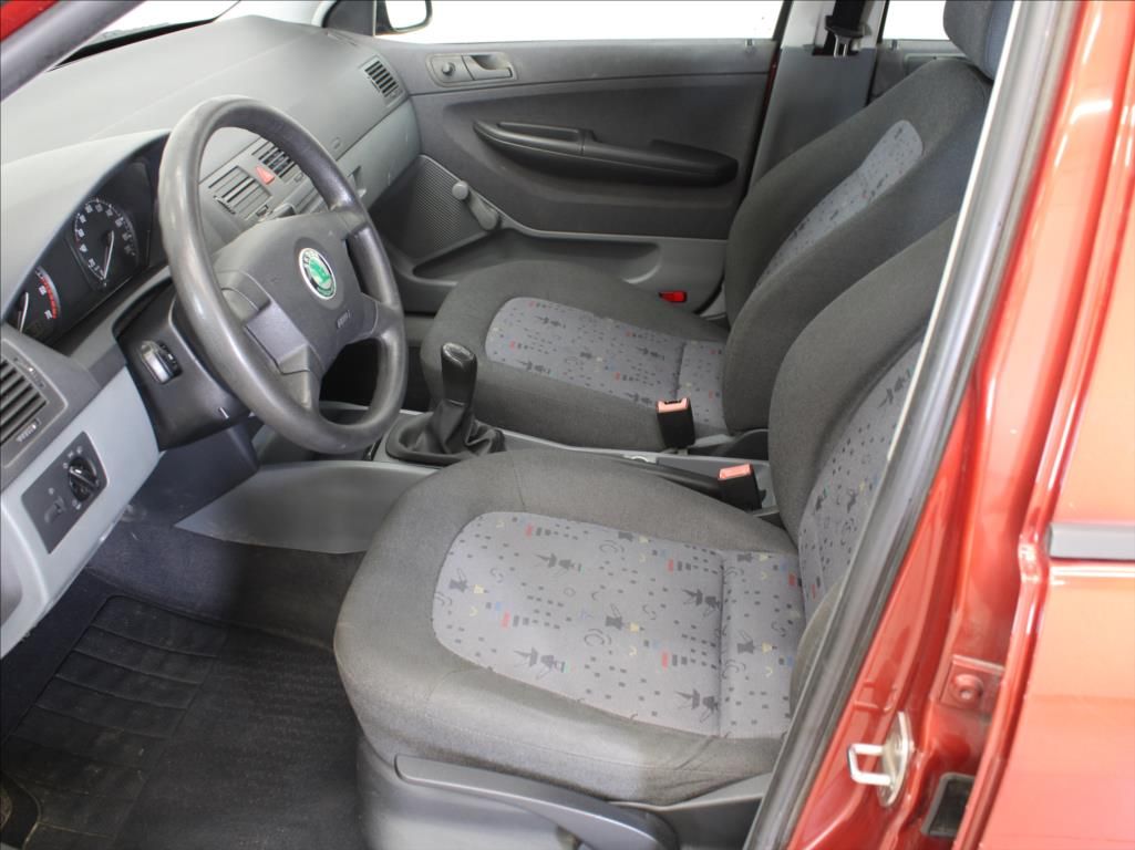 Škoda Fabia, 1,4 i SDN Classic 50kW MT ČR - fotka 6