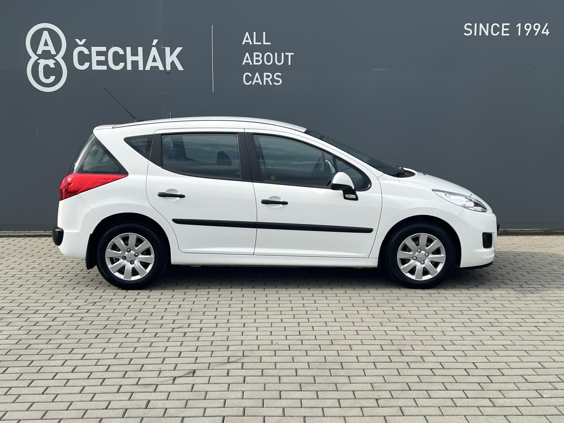 Peugeot 207, 1,4i 54kW SW - fotka 4