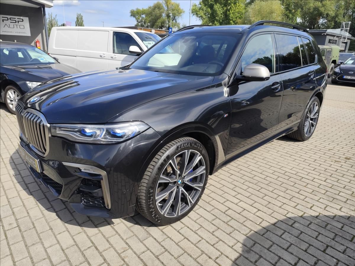 BMW X7, M50i M-PAKET Xdrive 1.MAJ ČR 3