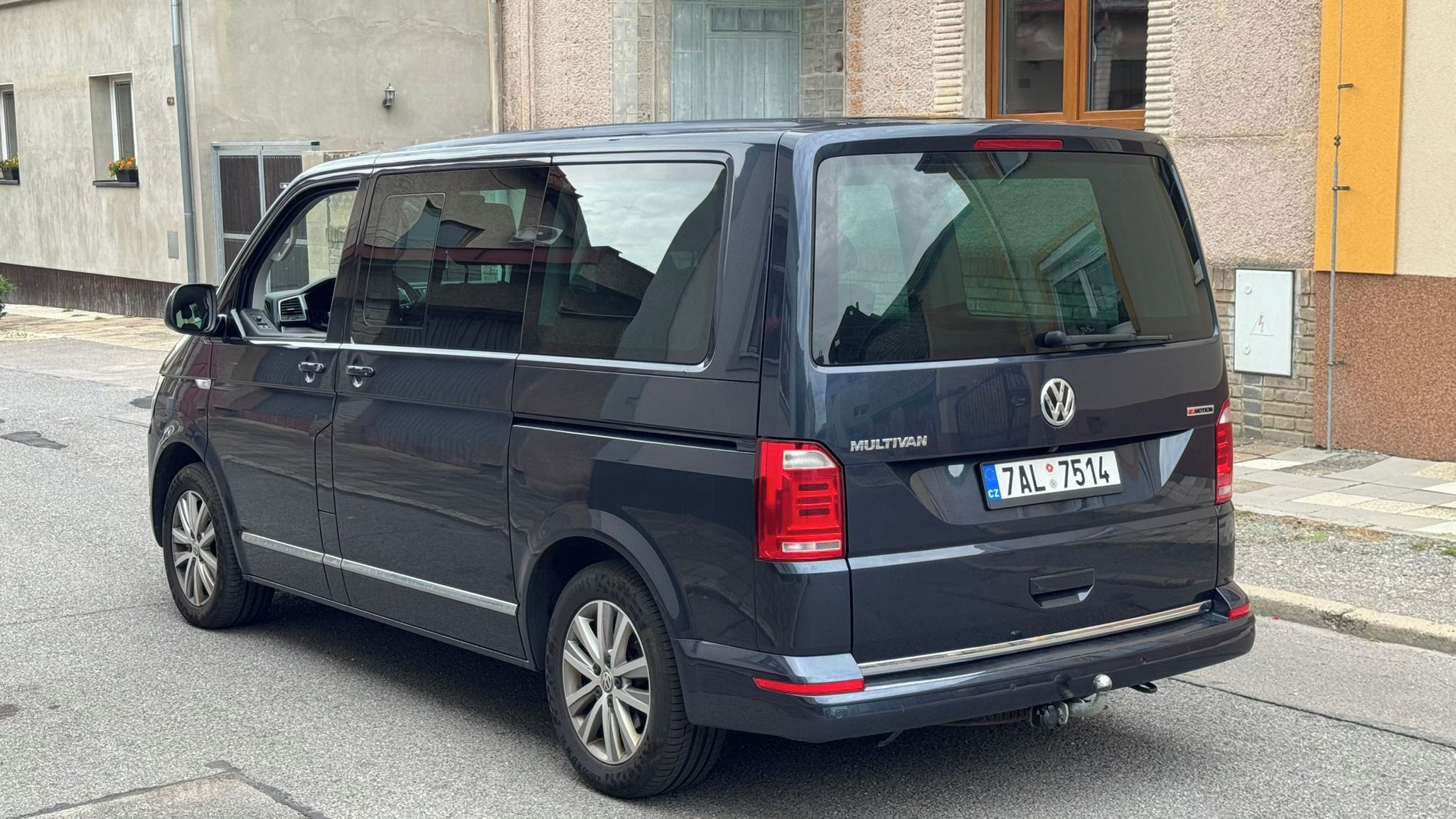 Volkswagen Multivan, Volkswagen Multivan 2.0 BiTDI - fotka 2