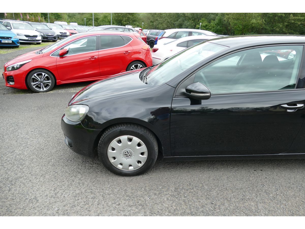 Volkswagen Golf, 1,6TDI 77KW DIGI-KLIMA - fotka 4