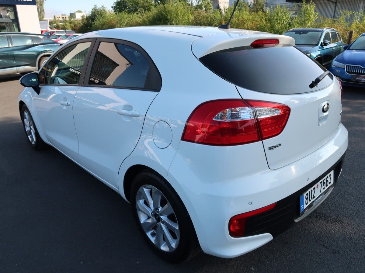 Kia Rio, 1,3 CVVT,62kW,1majČR,Serv.kn. - fotka 4