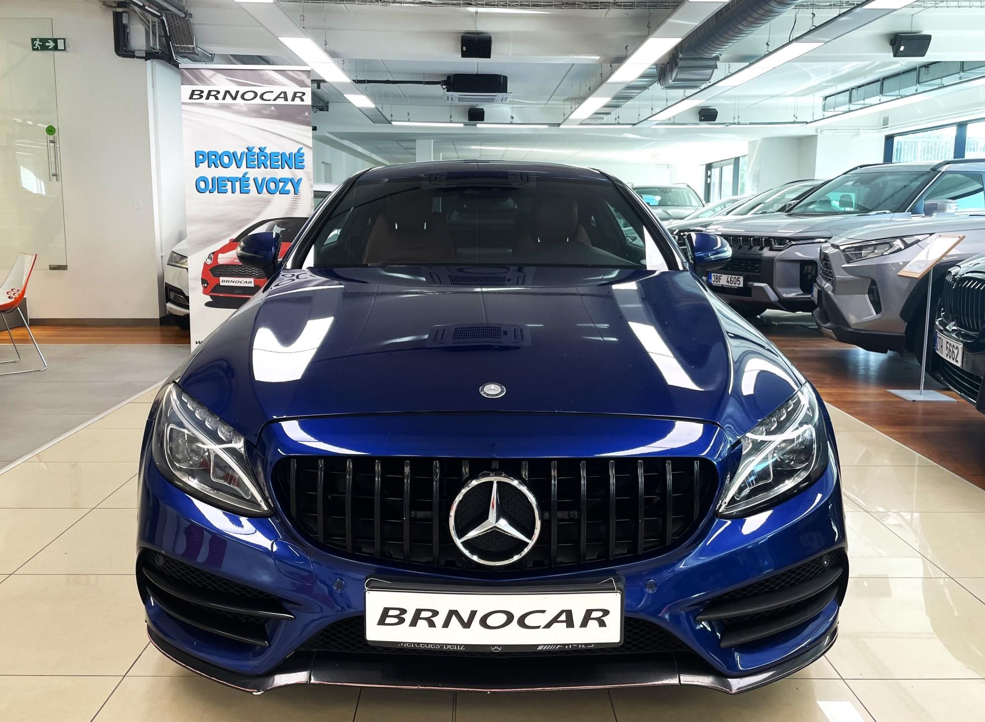 Mercedes-Benz Třídy C, kupé 220 CDI, ČR, AMG LINE - fotka 2