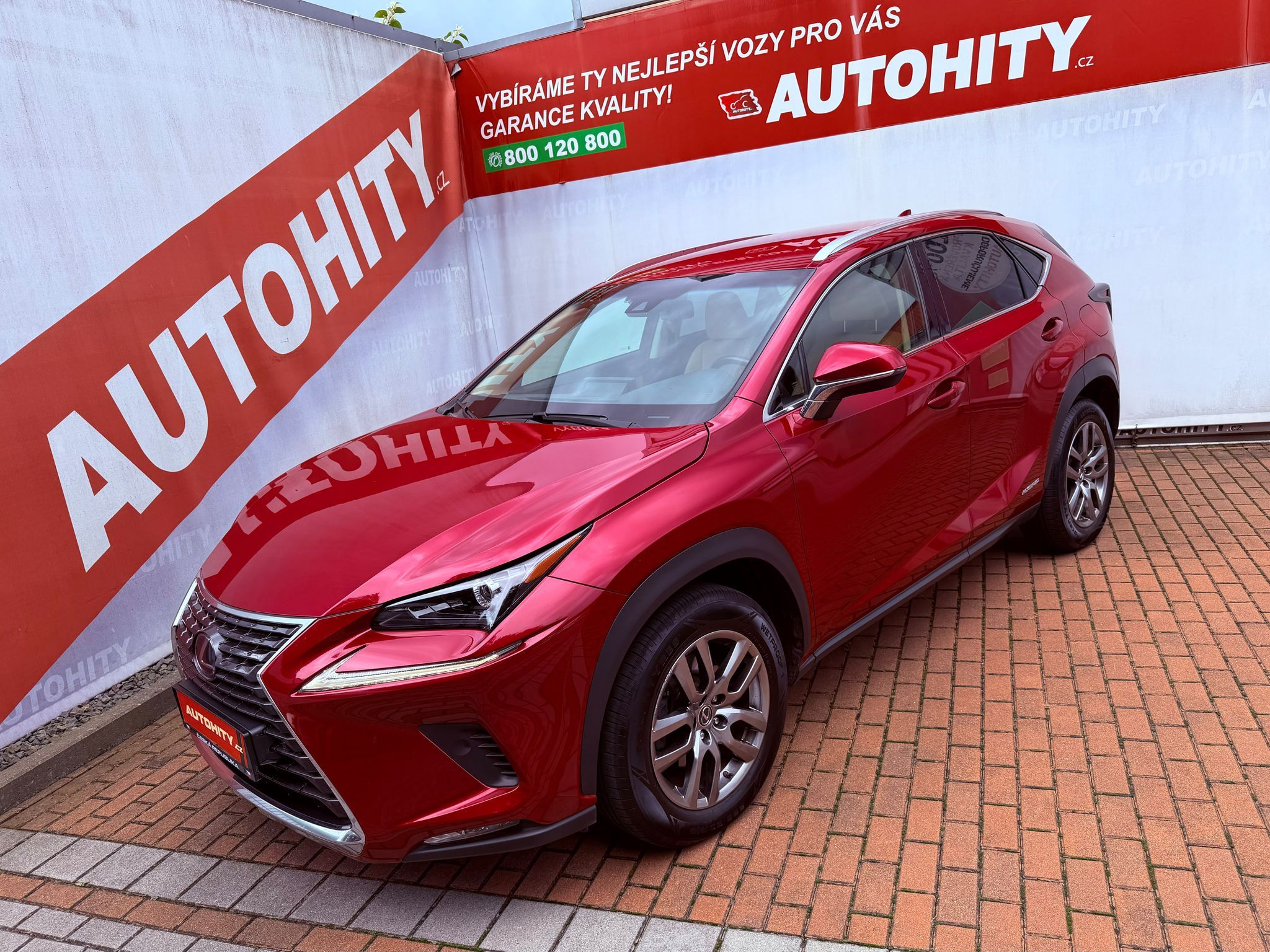 Lexus NX 300h, H, ČR
