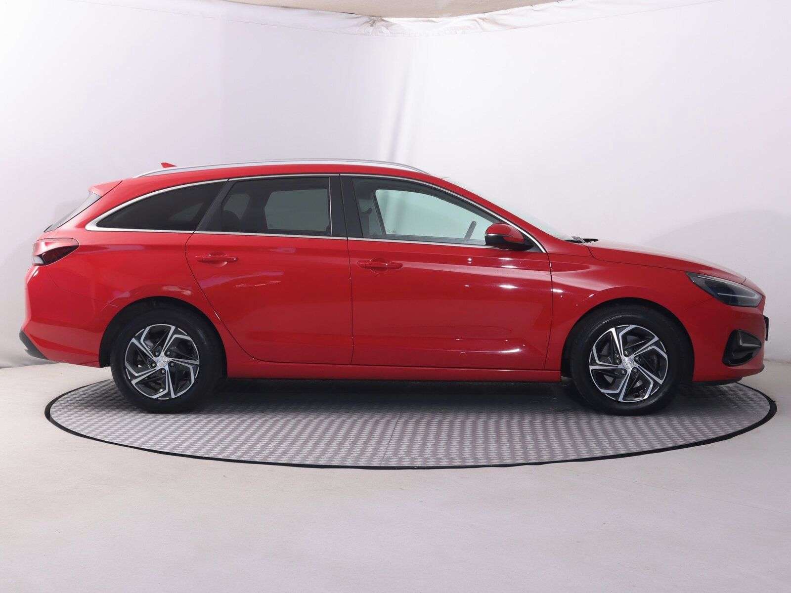 Hyundai i30, 1.0 T-GDI, Family, Automat - fotka 6
