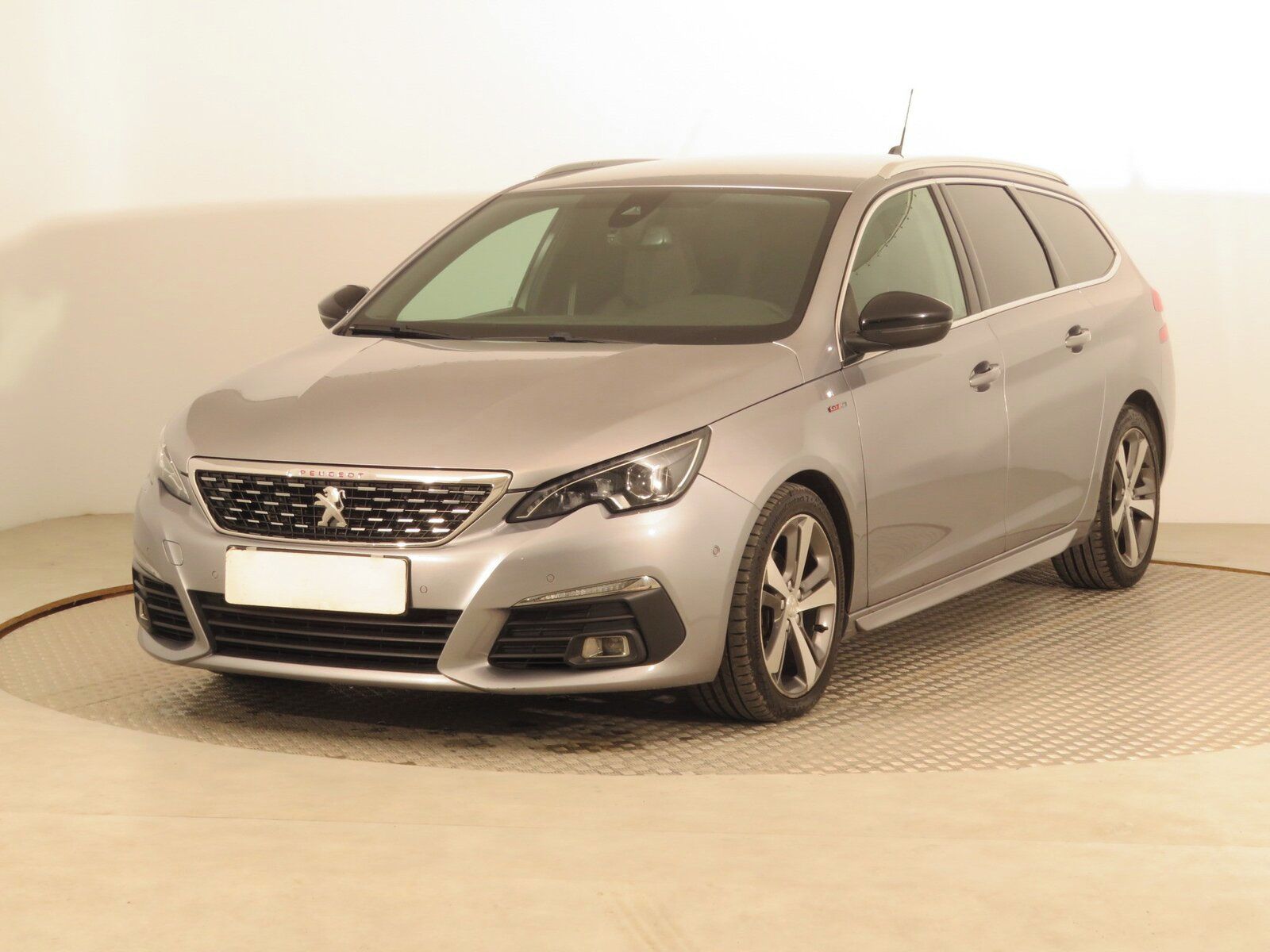 Peugeot 308, 1.6 BlueHDi, GT Line, Automat - fotka 2