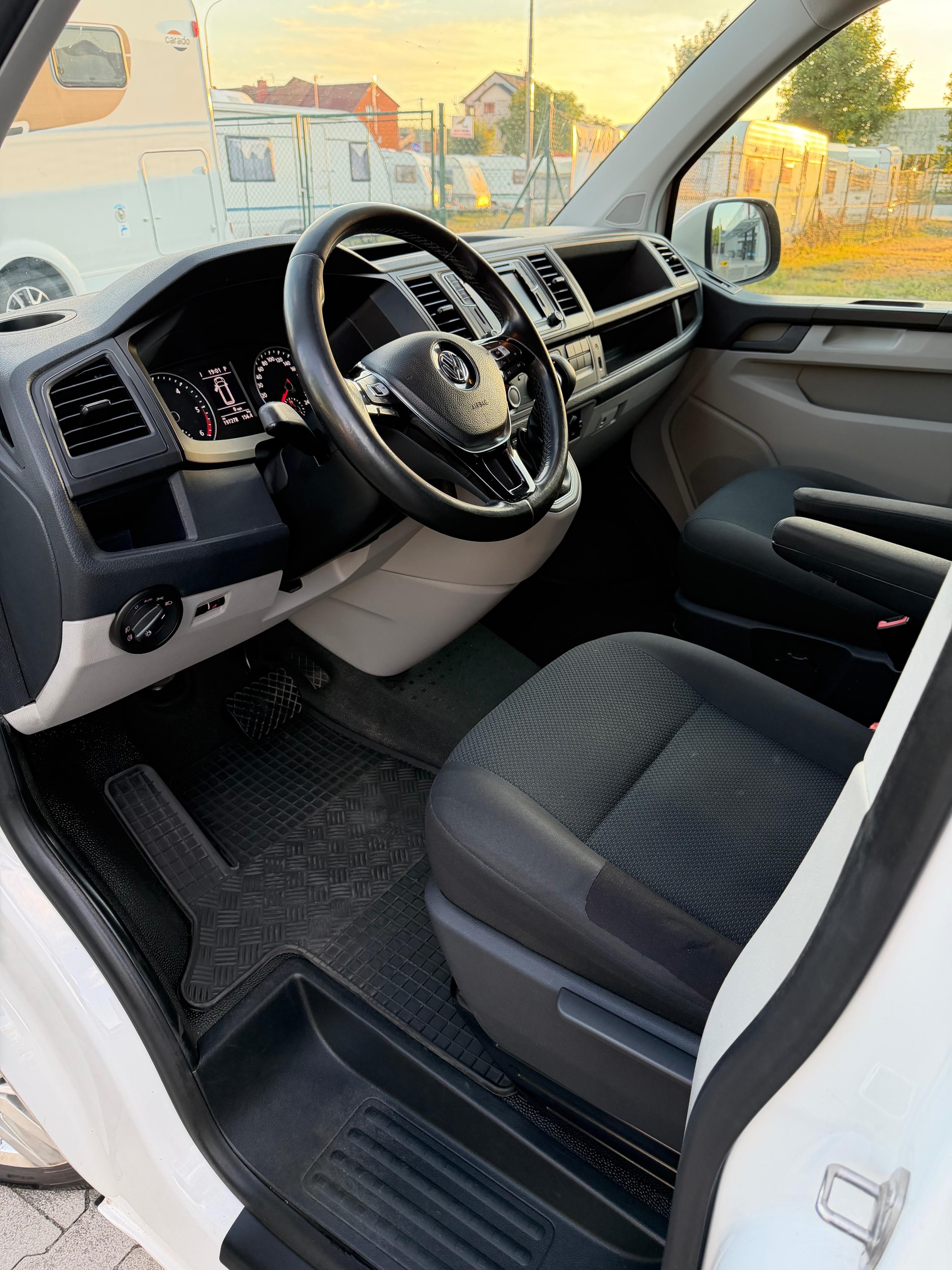Volkswagen Transporter, Volkswagen T6 2.0 BiTDI DSG 4m - fotka 6