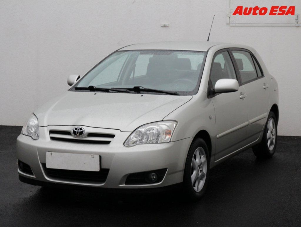 Toyota Corolla, 2.0 - fotka 3