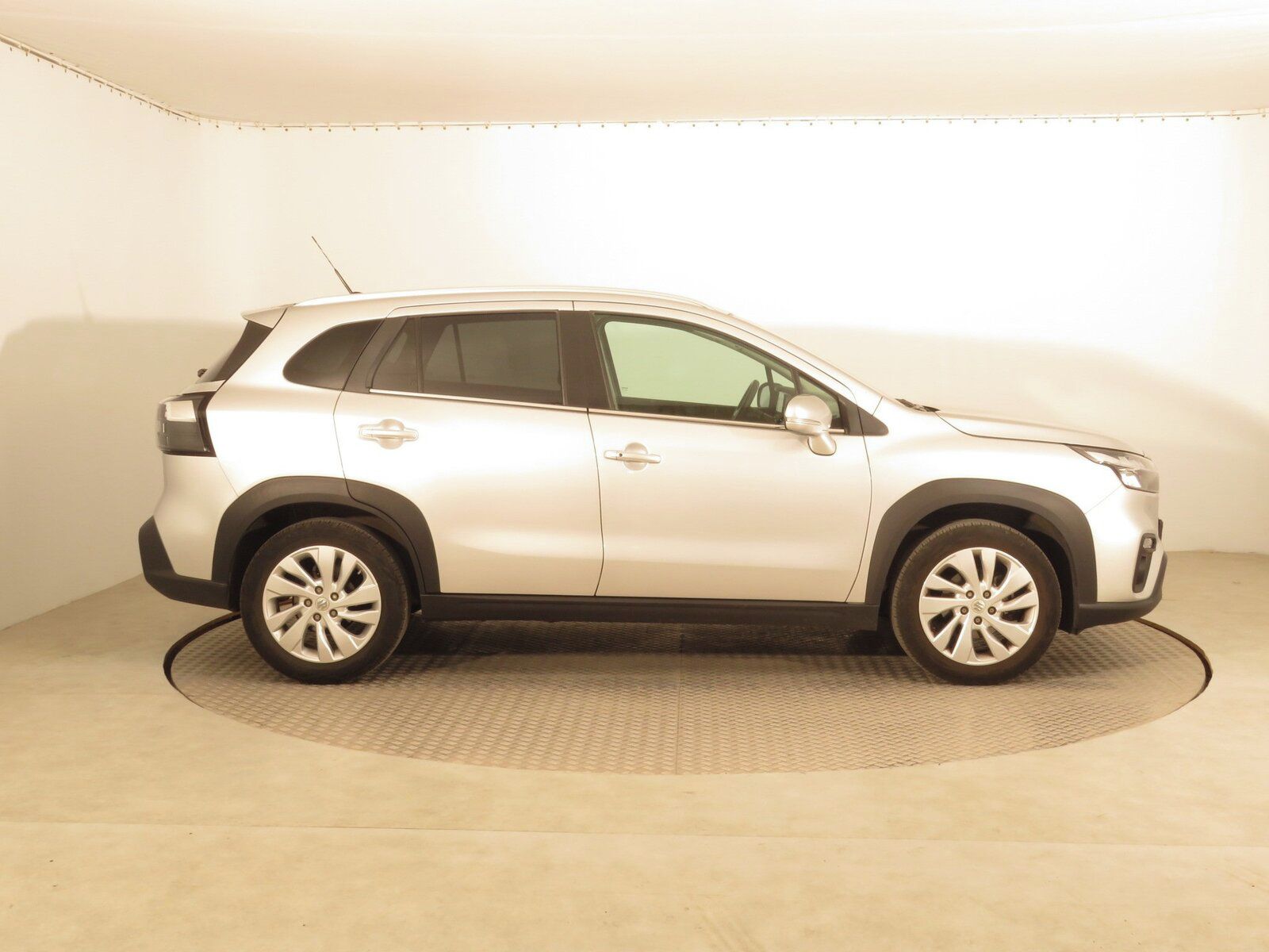 Suzuki SX4 S-Cross, 1.4 BoosterJet, 4X4 - fotka 6