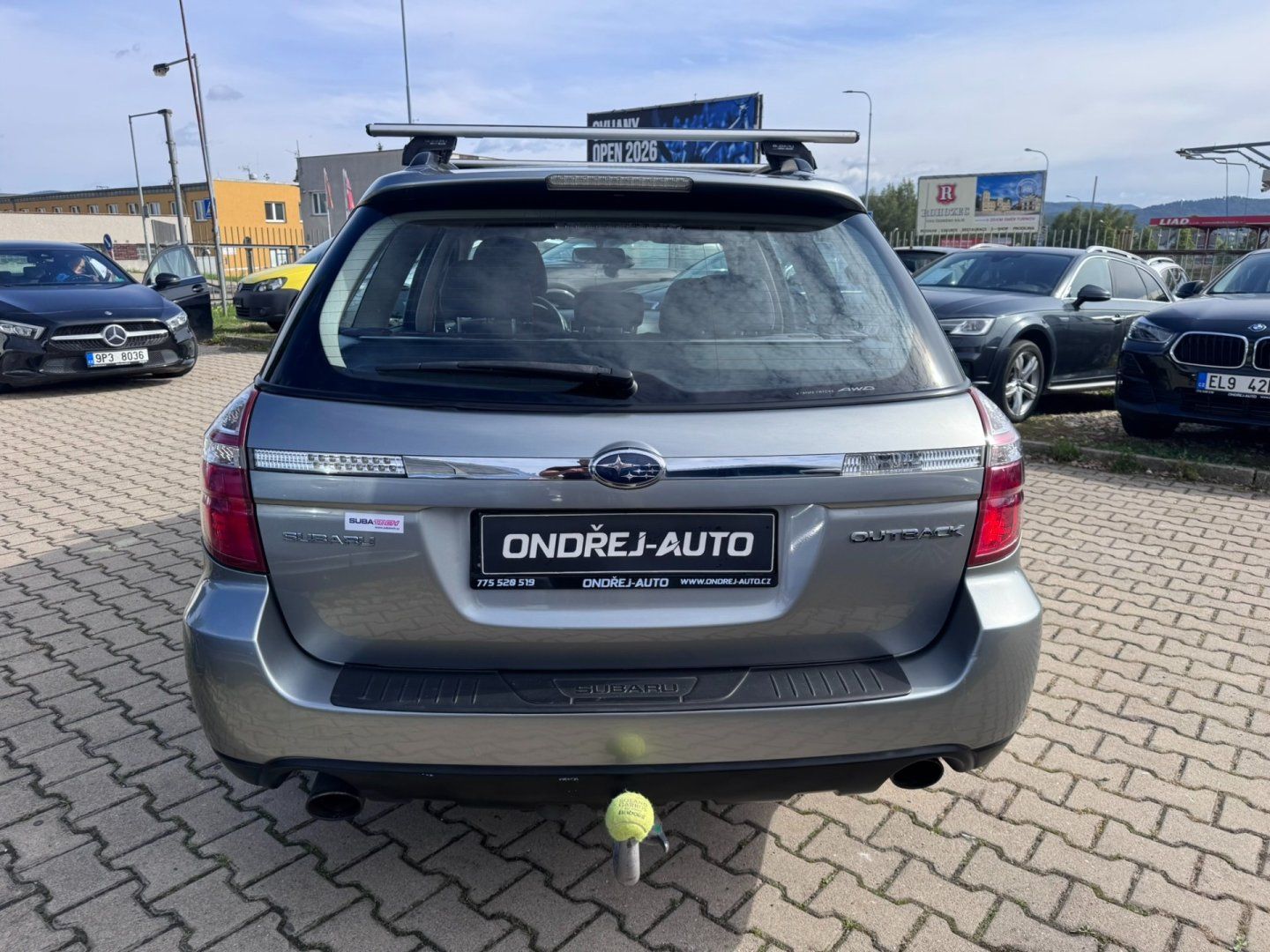 Subaru Outback, AUTOMAT 4X4 2,5i 121 KW TAŽNÉ - fotka 4