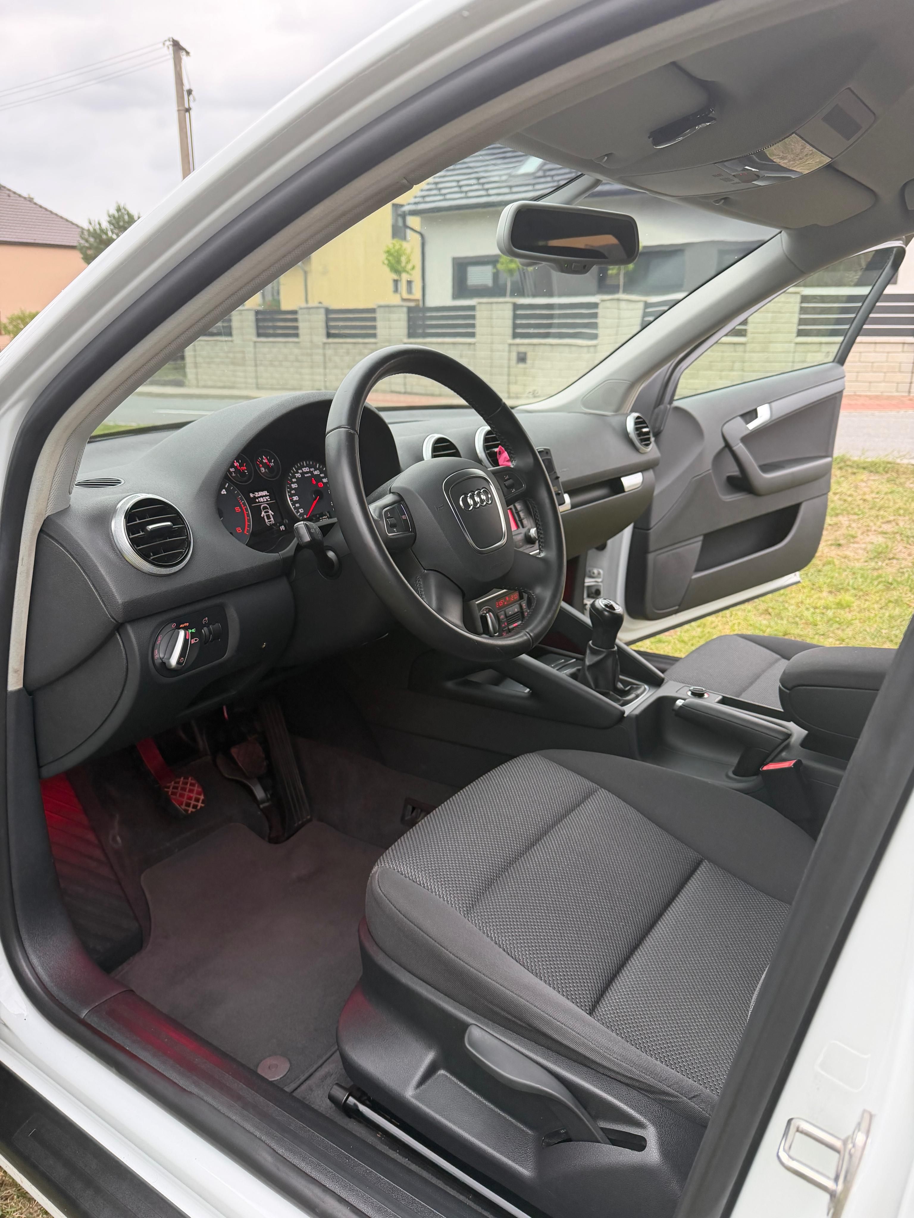 Audi A3, 1.6 TDI - fotka 2