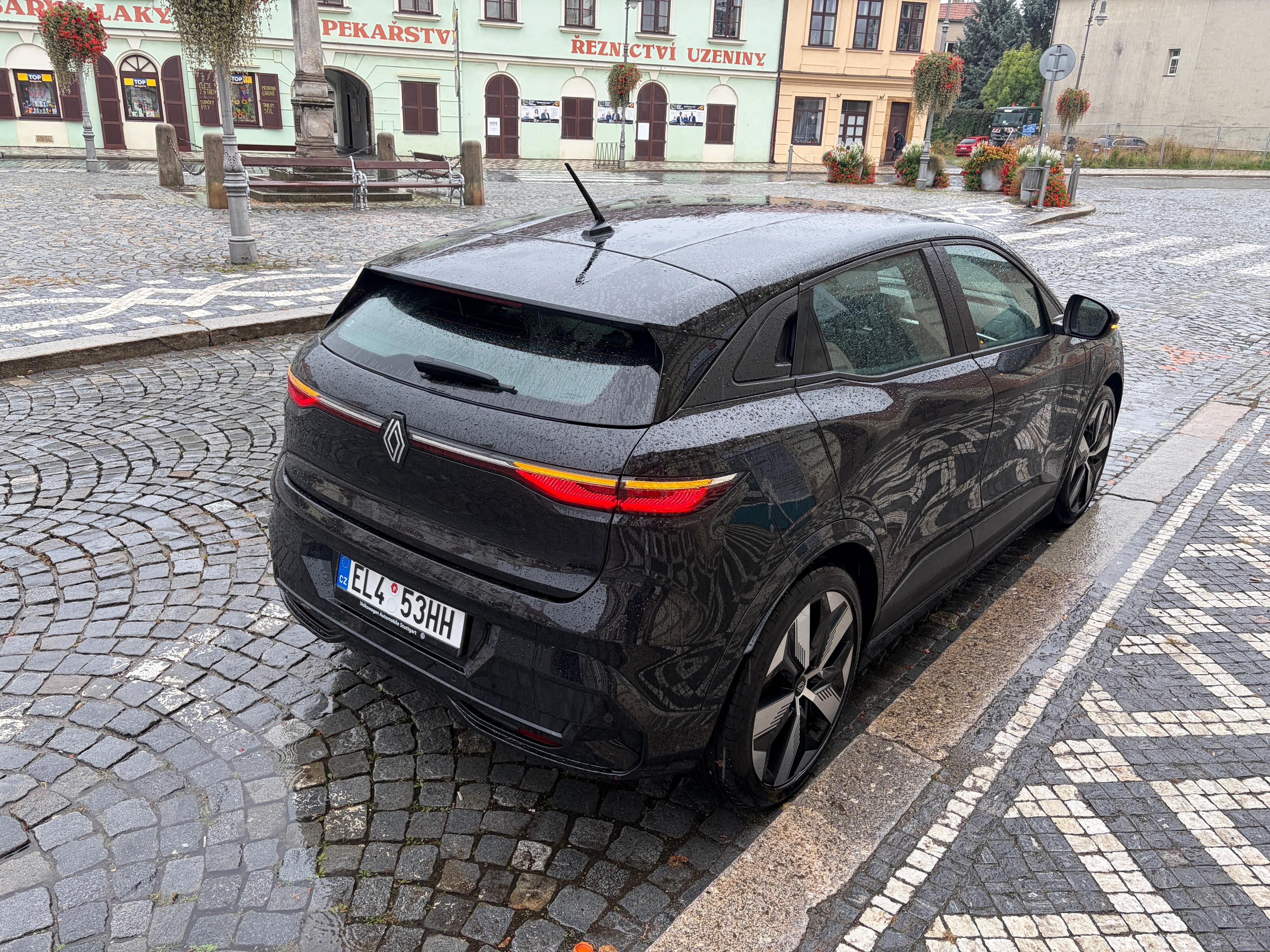 Renault Mégane, E-Tech 160 kW R220 - fotka 3