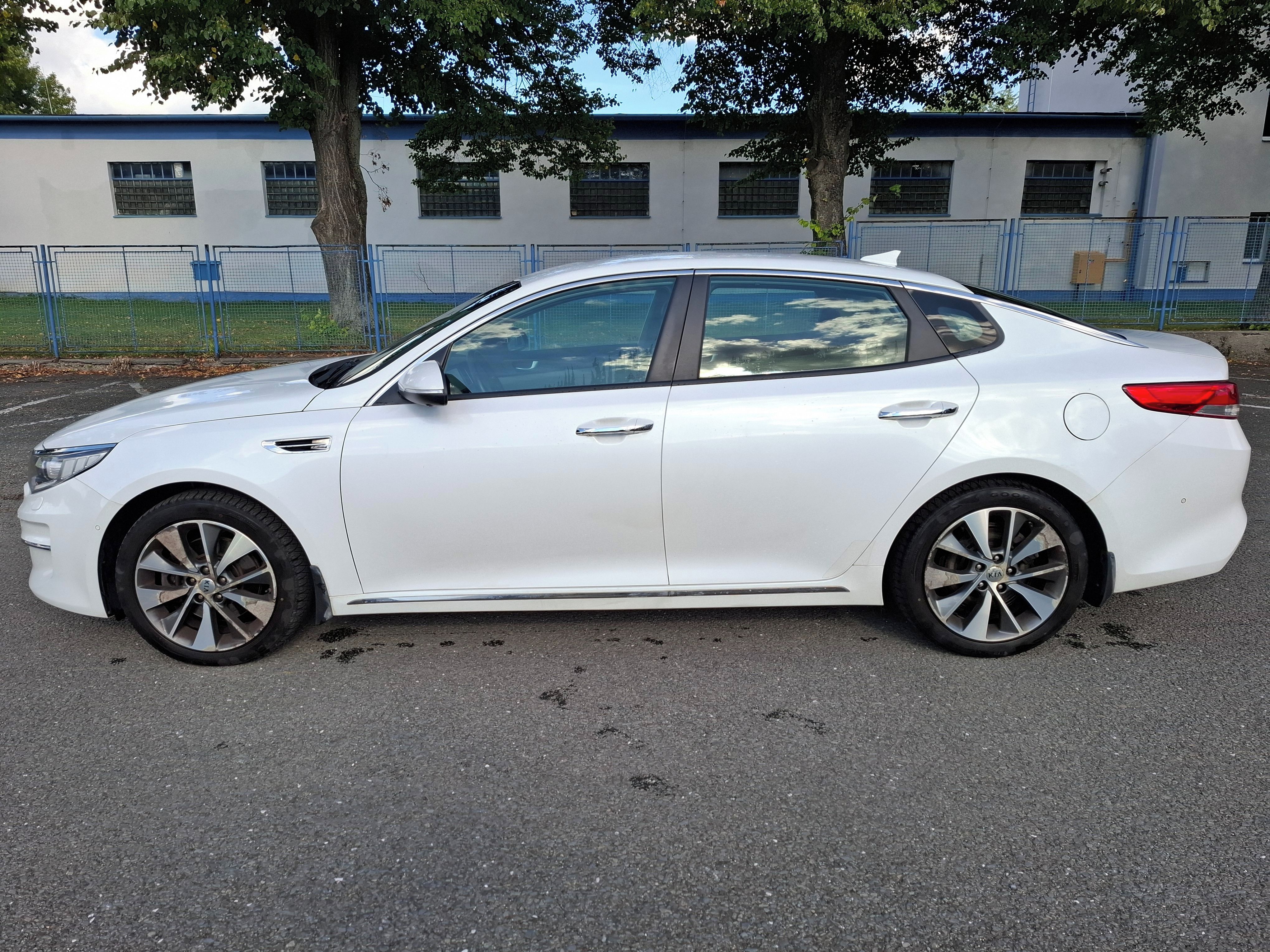 Kia Optima, 1.7 CRDi,104 kW, PREMIUM, aut. - fotka 4