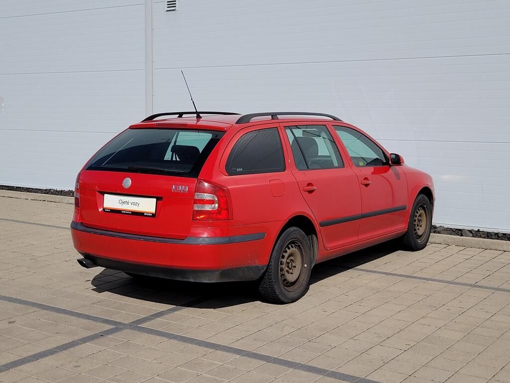 Škoda Octavia, 1.6 MPI 75 kW - fotka 5