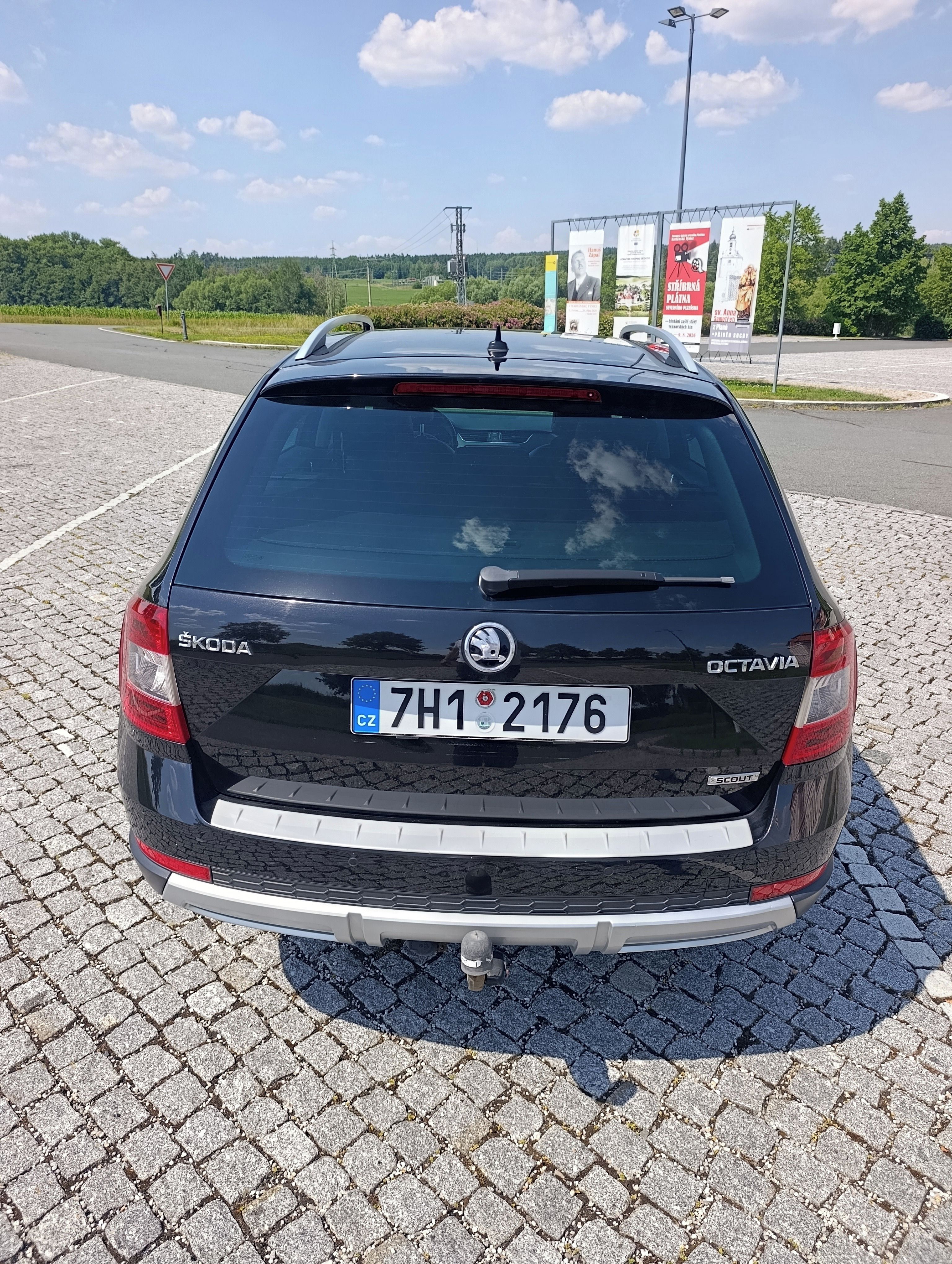 Škoda Octavia, Scout, DSG, 135 kW, 4X4 - fotka 6