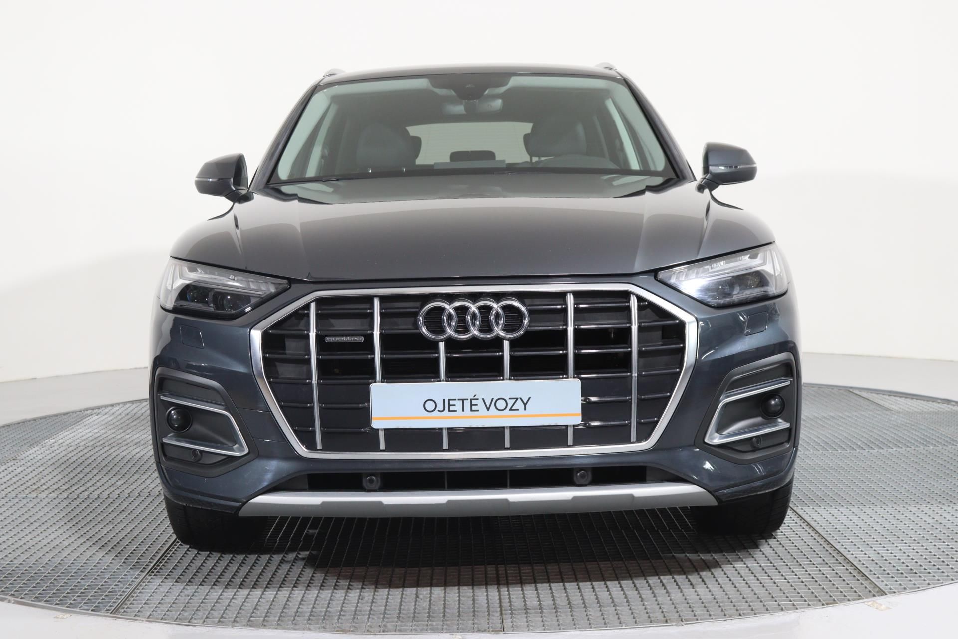 Audi Q5, Advanced 2,0TDI quattro Stroni - fotka 4