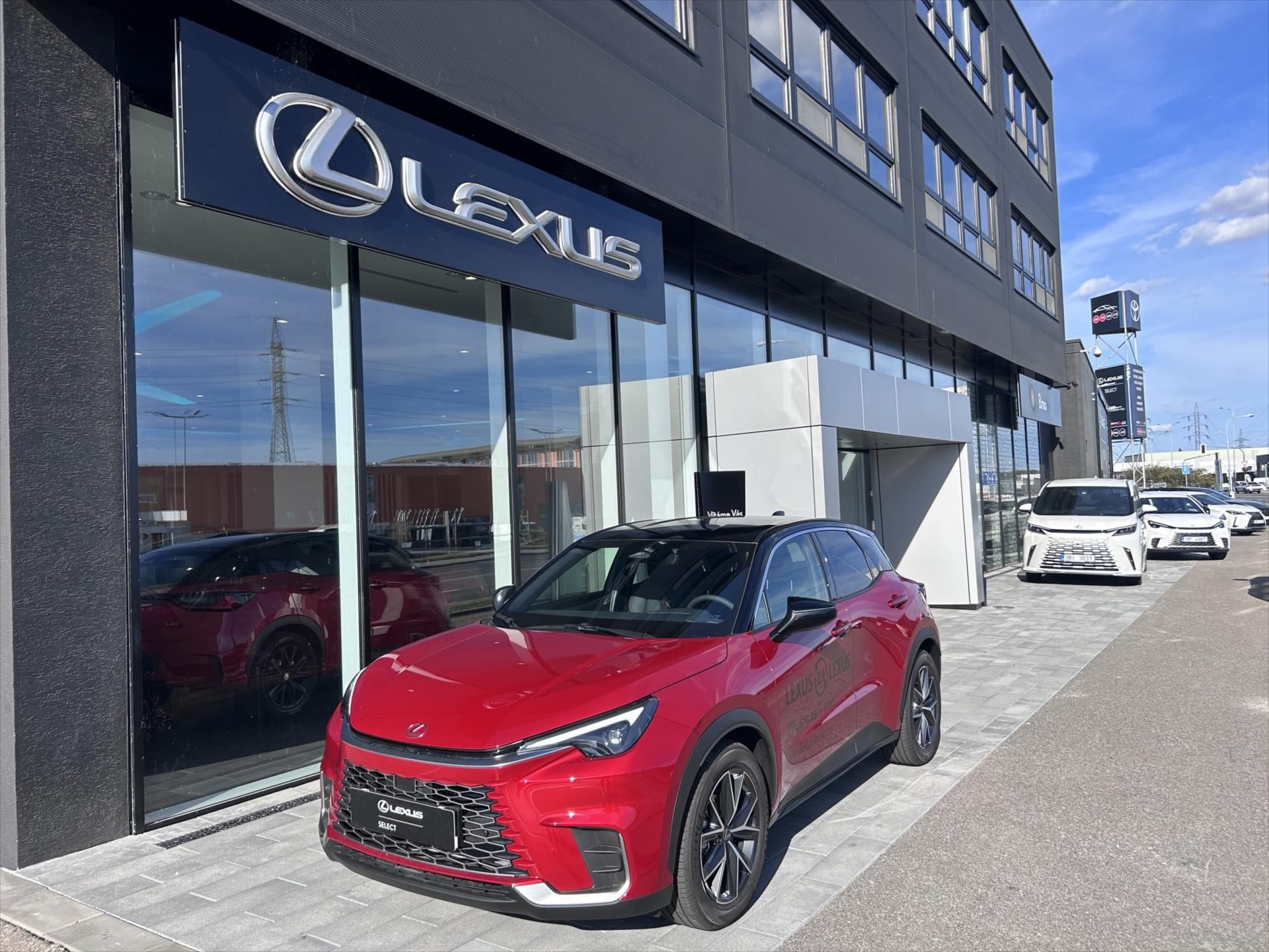 Lexus LBX, 1.5   Emotion Tech