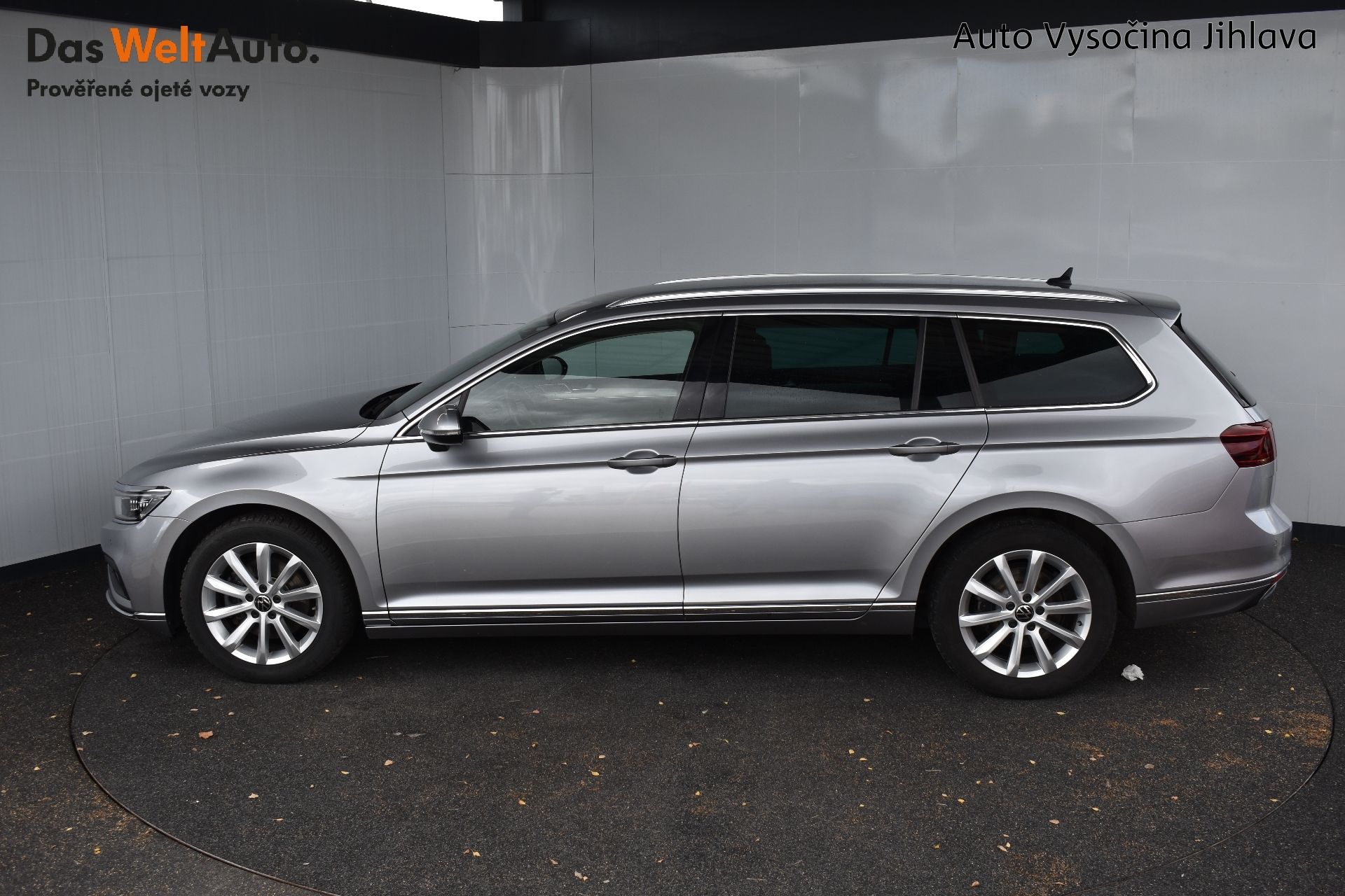 Volkswagen Passat Variant, 2.0TDI 110kW DSG, Tažné, LED - fotka 3
