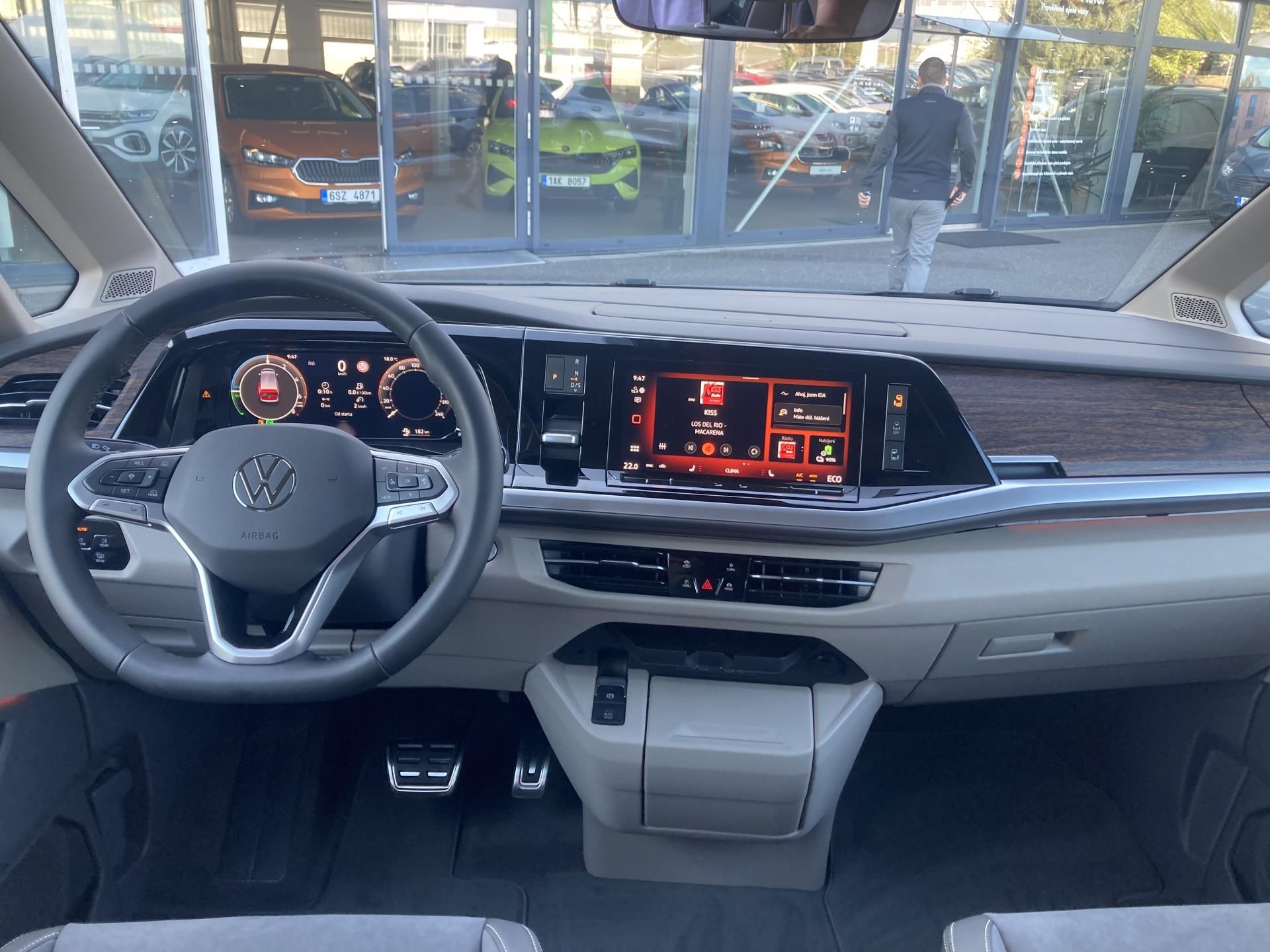 Volkswagen Multivan, LONG 1,5TSI PHEV 4MOTION STYLE - fotka 5