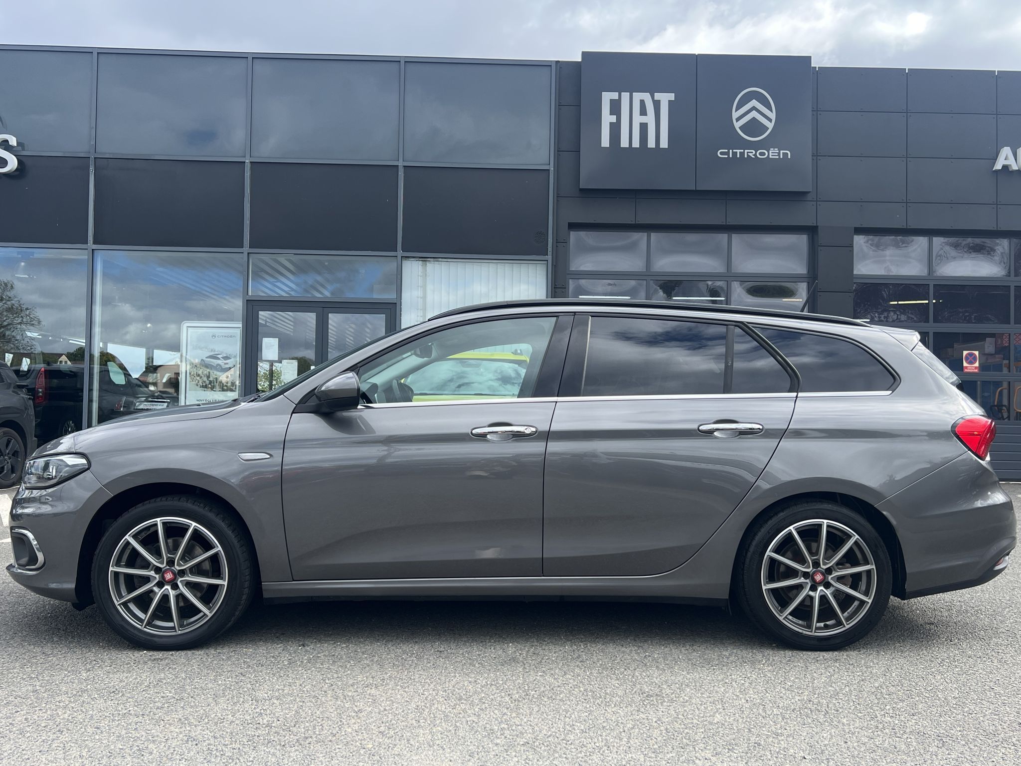 Fiat Tipo, 1.4 T 88kW SERVIS ZÁRUKA - fotka 4