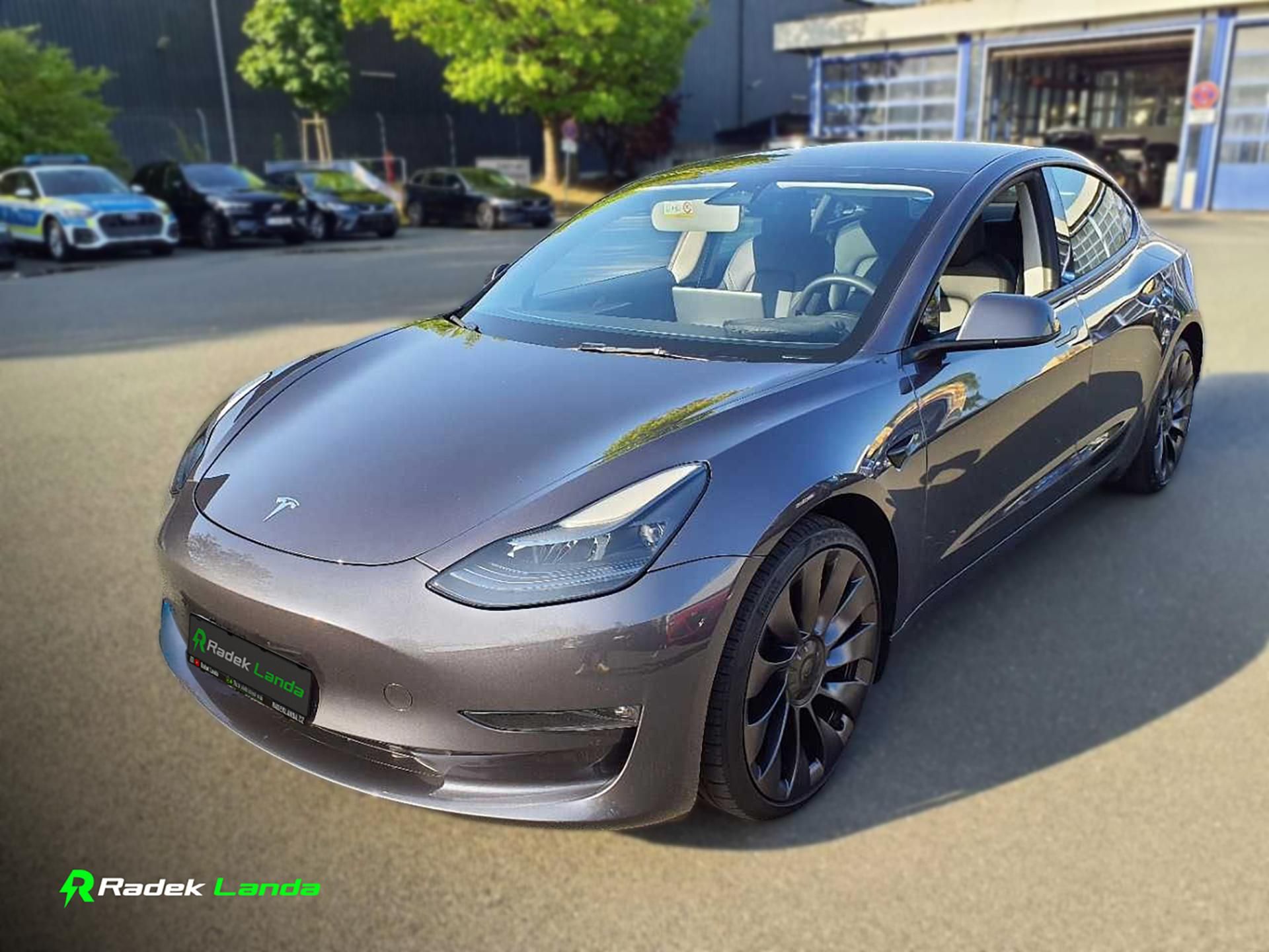 Tesla Model 3, Performance Dual Motor AWD - fotka 3