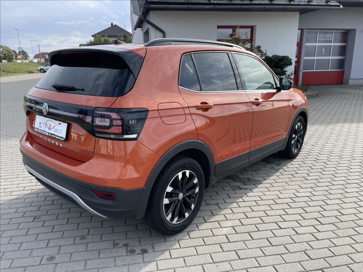 Volkswagen T-Cross, 1,0 TSi 70kw Radar Klima odp. - fotka 4