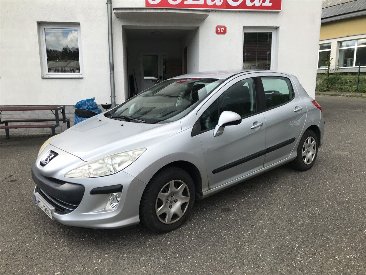 Peugeot 308, 1,6 i 88kW 5dv. - fotka 3