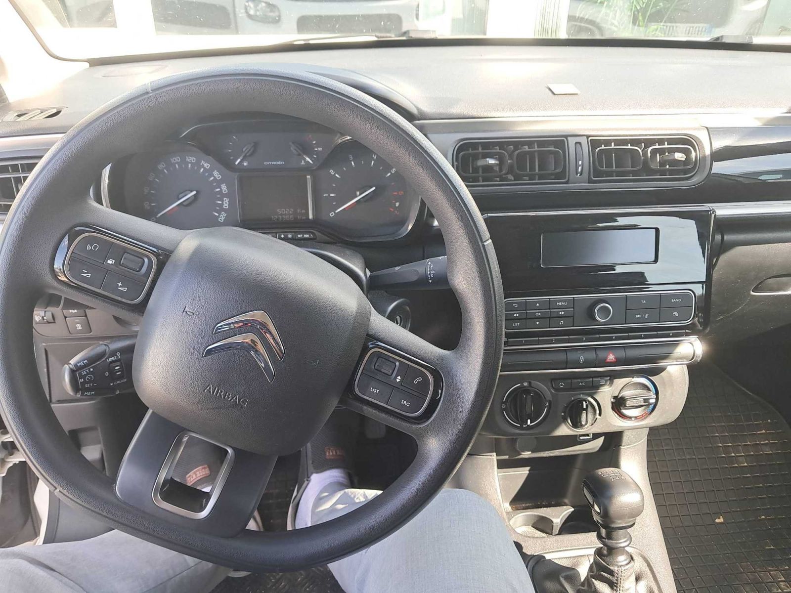 Citroën C3, 1.5 BlueHDi, Serv.kniha, Klima - fotka 3