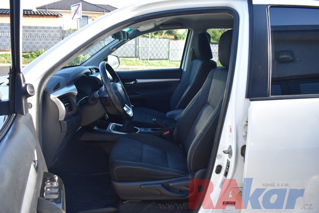 Toyota Hilux, Active 2,4 D-4D  AWD - fotka 6
