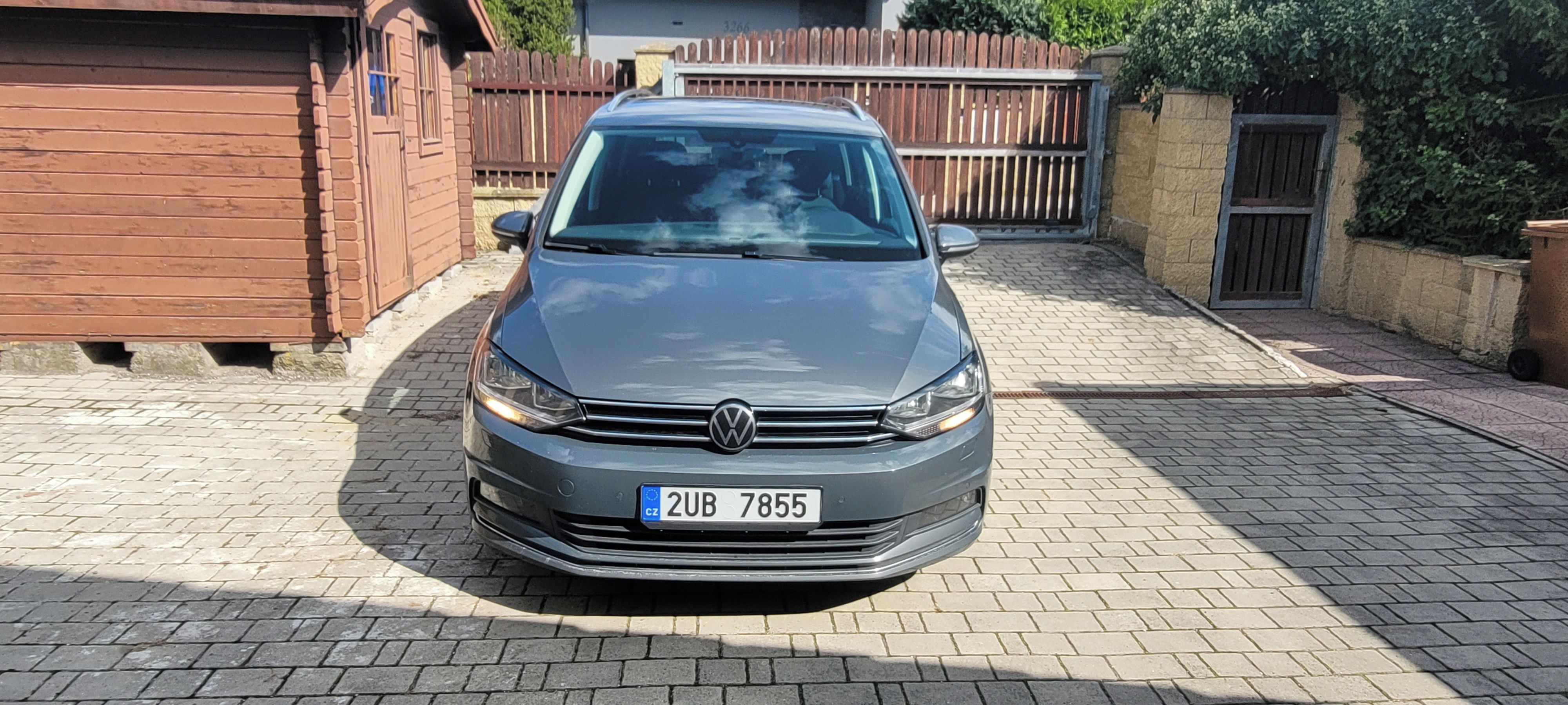Volkswagen Touran, 2,0TDi DSG 7MIST 133TKM - fotka 2
