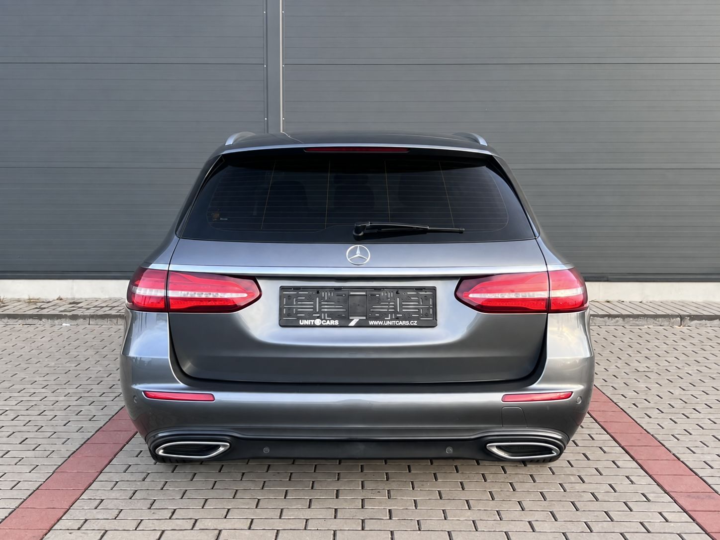 Mercedes-Benz Třídy E, 220d Business-P.KAMERA-TAŽNÉ.Z - fotka 5