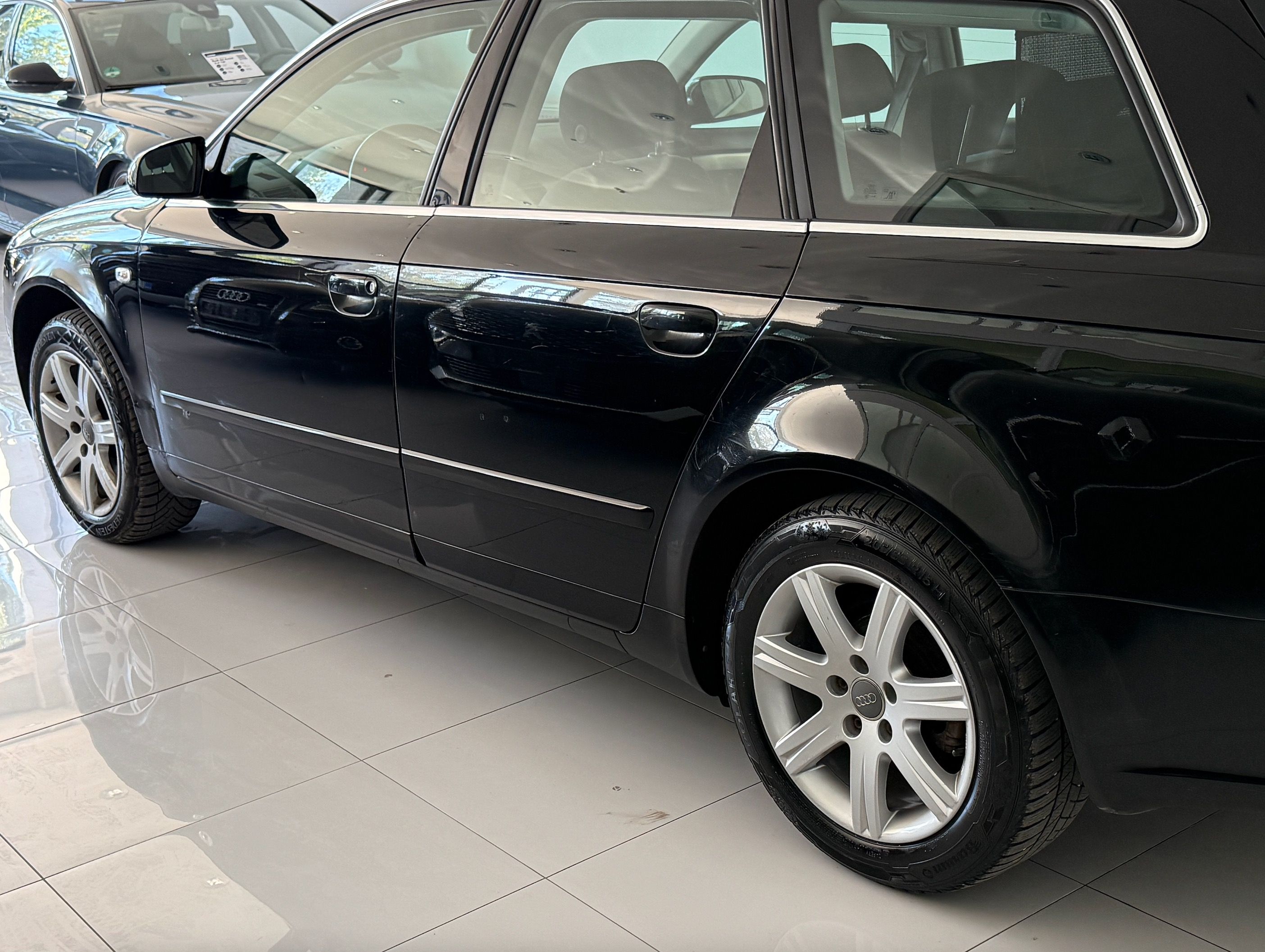 Audi A6, Avant 2.0 TDI 103 kW | 2006 - fotka 4