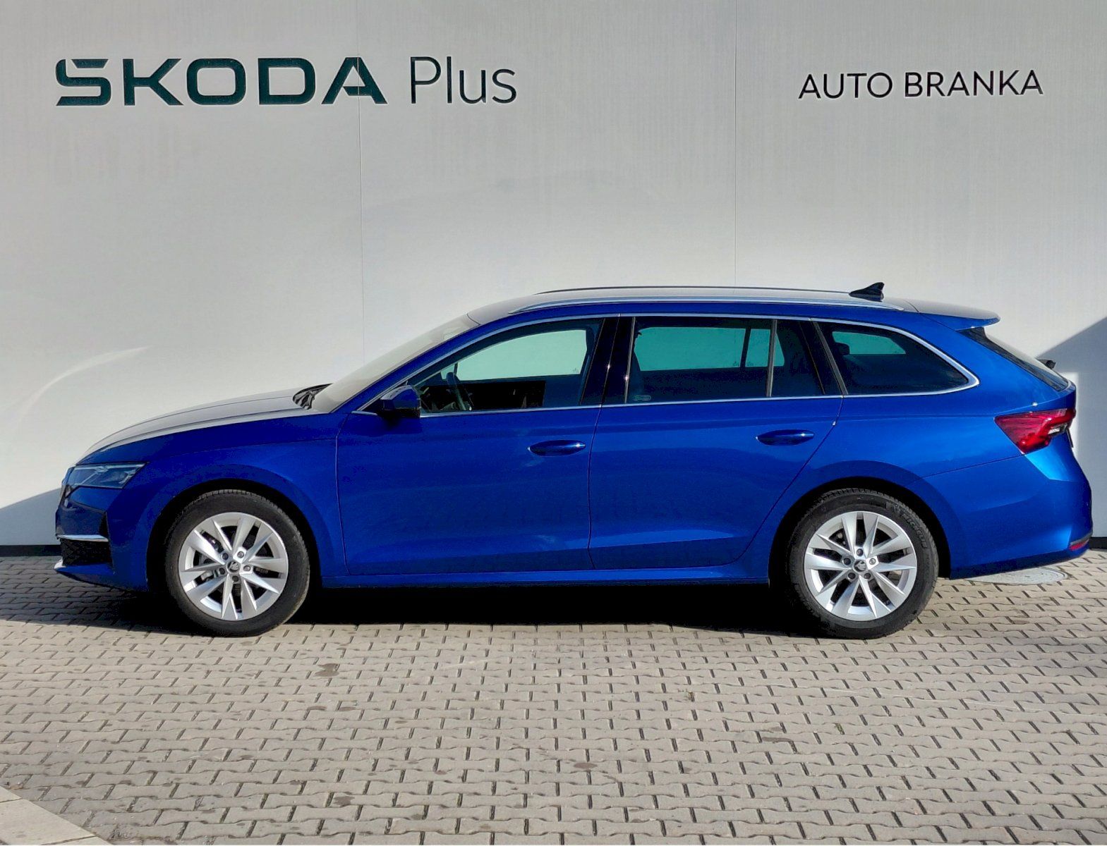 Škoda Octavia, 1,5 TSI 110 KW TOP SELECTION C - fotka 3
