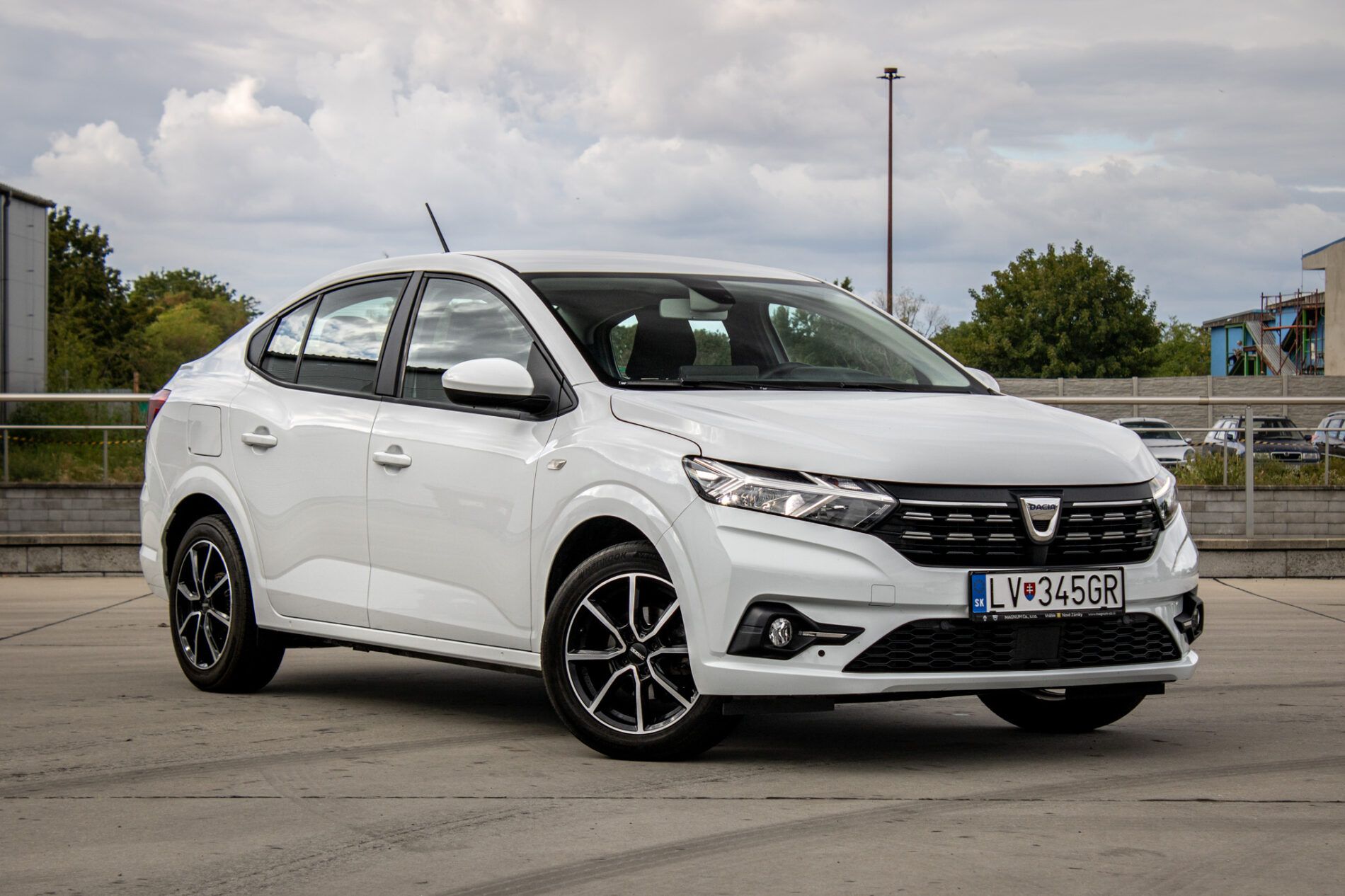 Dacia Logan - fotka 3