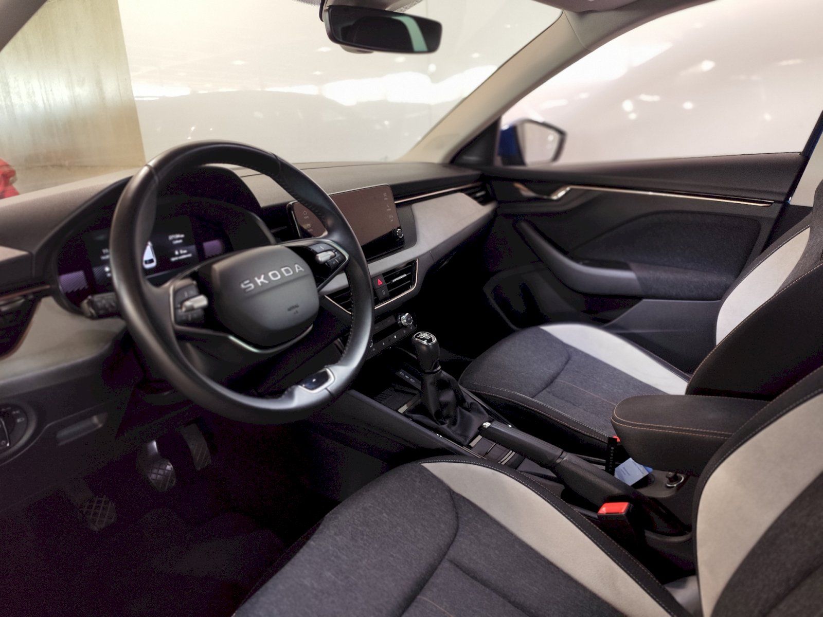 Škoda Scala, SCALA TOP SELECTION 1.0 TSI 85 - fotka 6