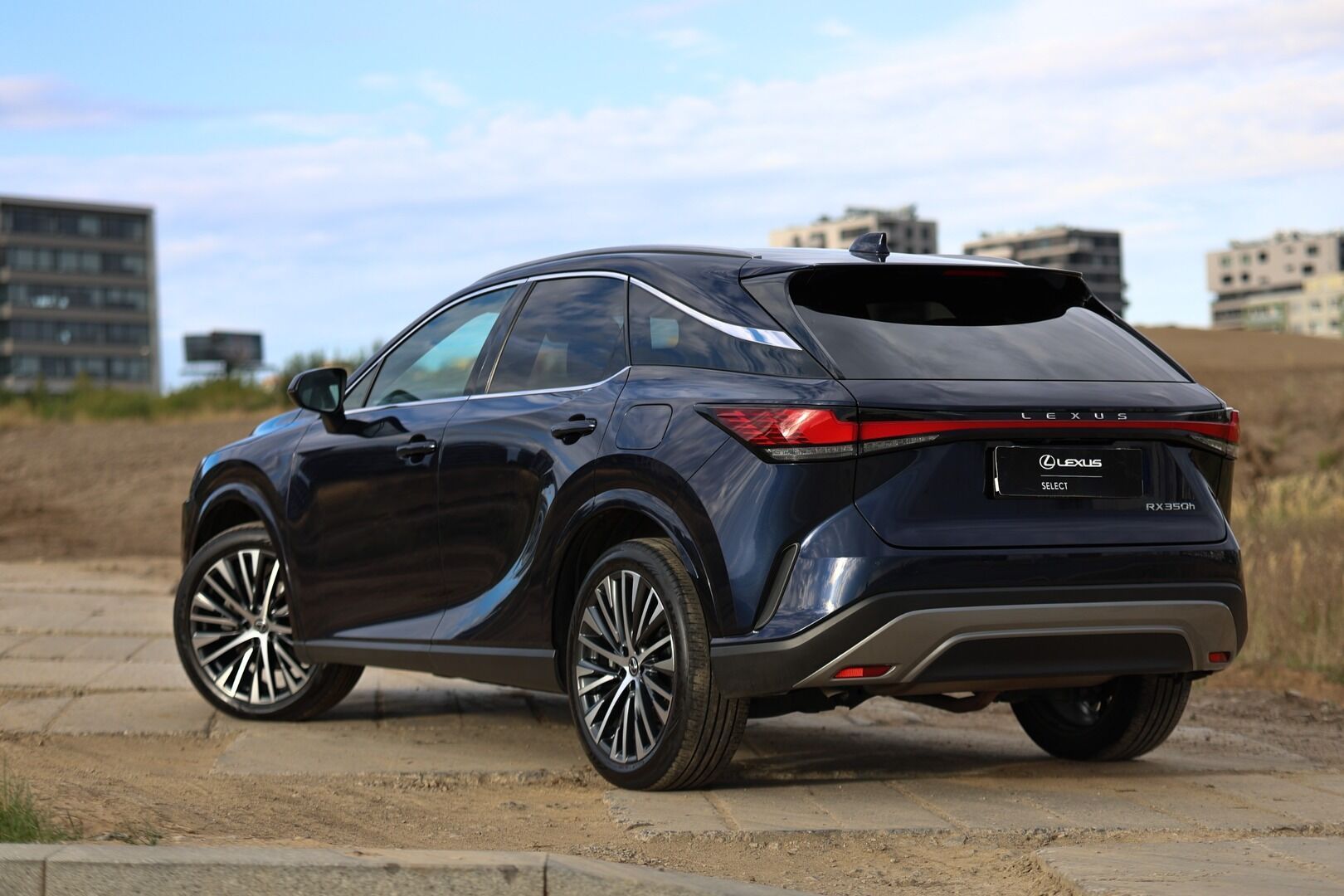Lexus RX 350h, 350H 2,5 HEV COMFORT TOP - fotka 6