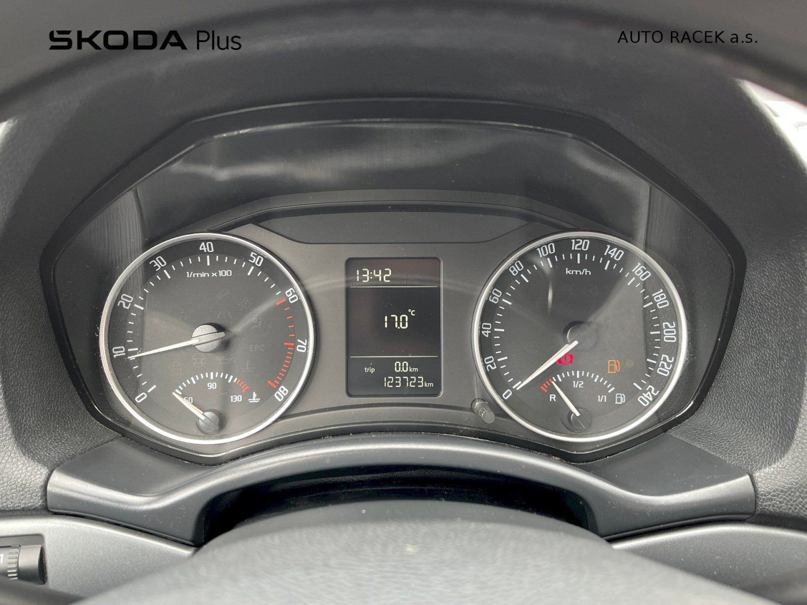 Škoda Octavia, 1.2 TSI 77kw Classic - fotka 5