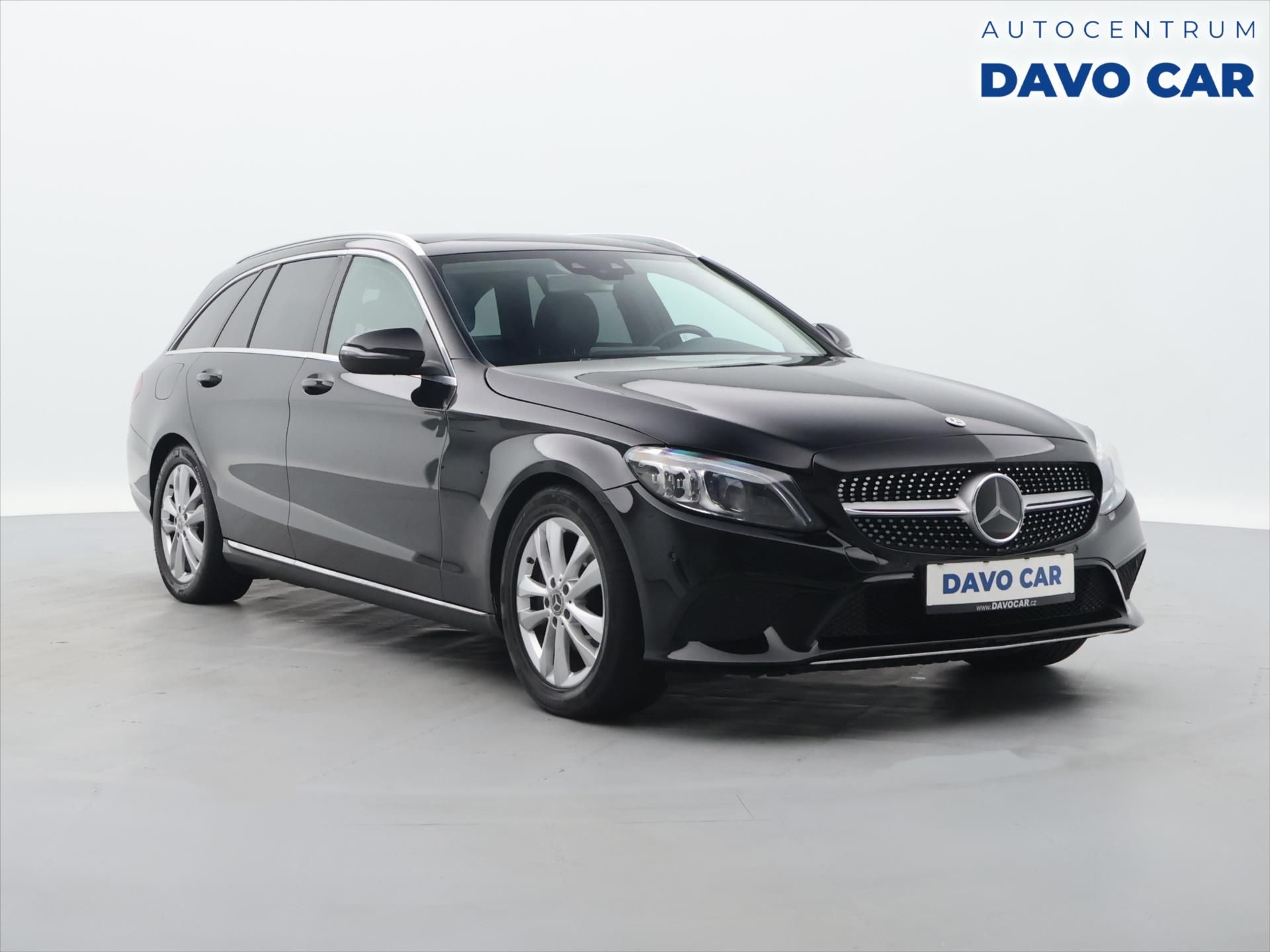Mercedes-Benz Třídy C, 2.0 220d 143kW Aut. LED