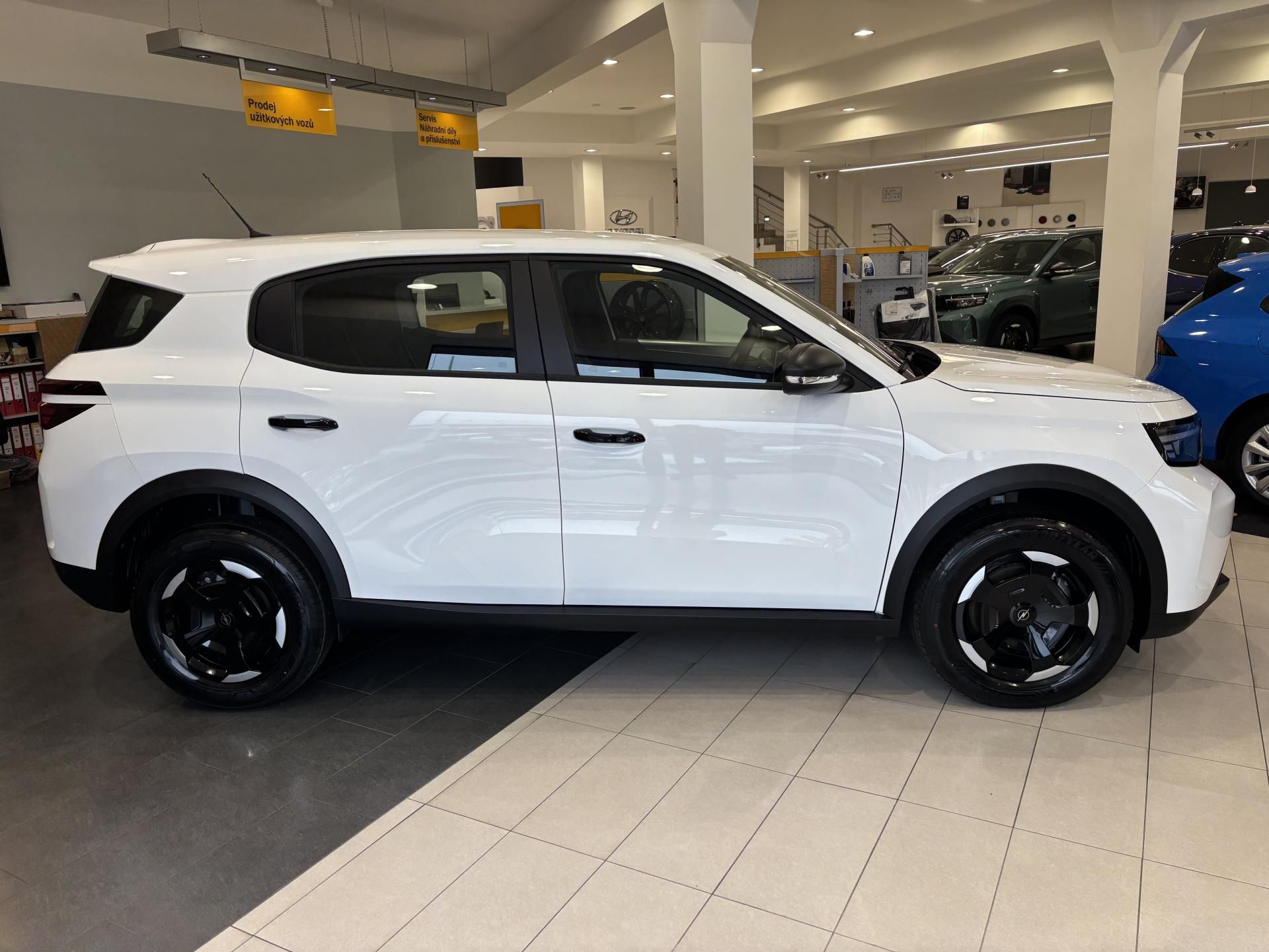Opel Frontera, EDIT.+KOMFORT 1.2 TURBO Hybrid - fotka 4