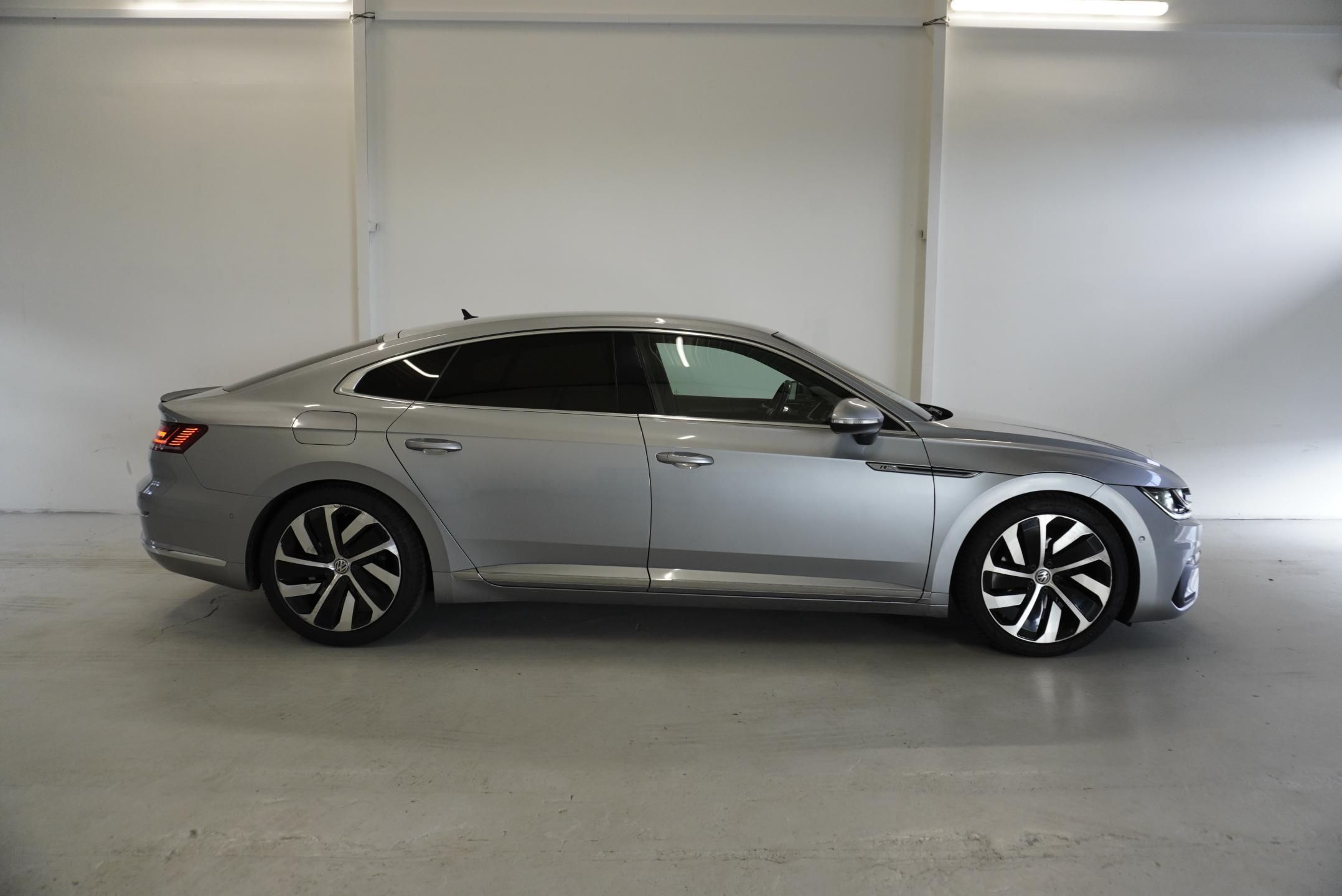 Volkswagen Arteon, 2.0 TDI 140kW R-LINE  DSG 7 - fotka 5