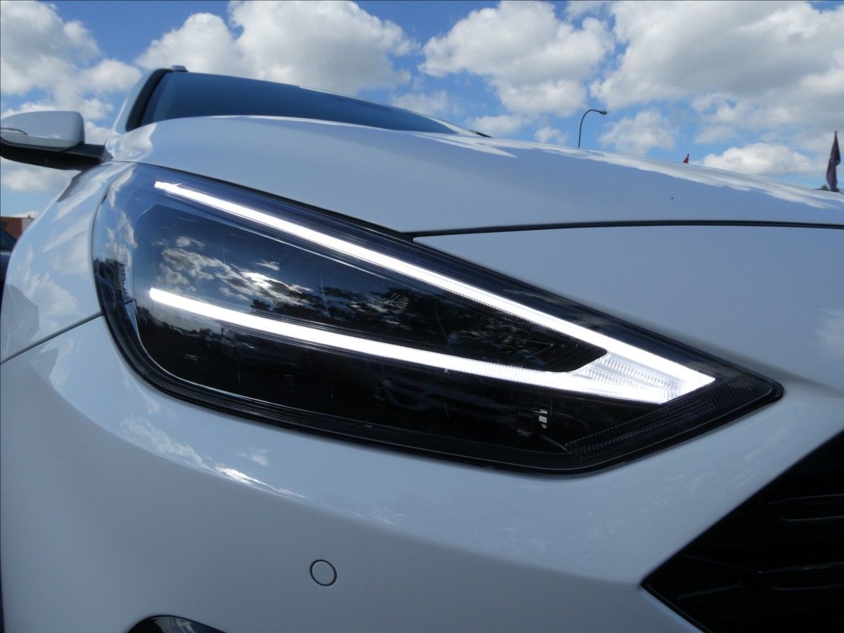 Hyundai i30, 1,0 T-GDi 88kW Smart,ČR,naviga - fotka 5
