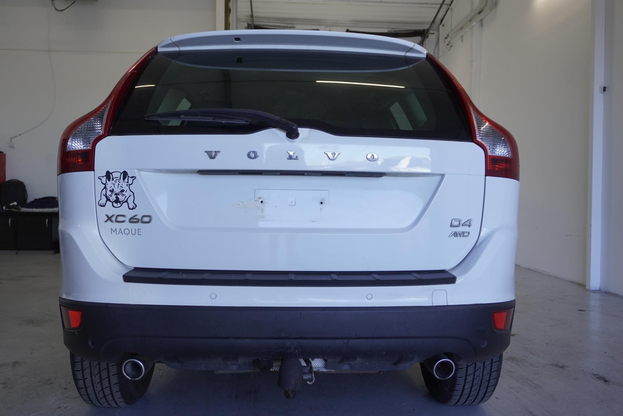 Volvo XC60, D4 AWD MOMENTUM AUT. - fotka 6
