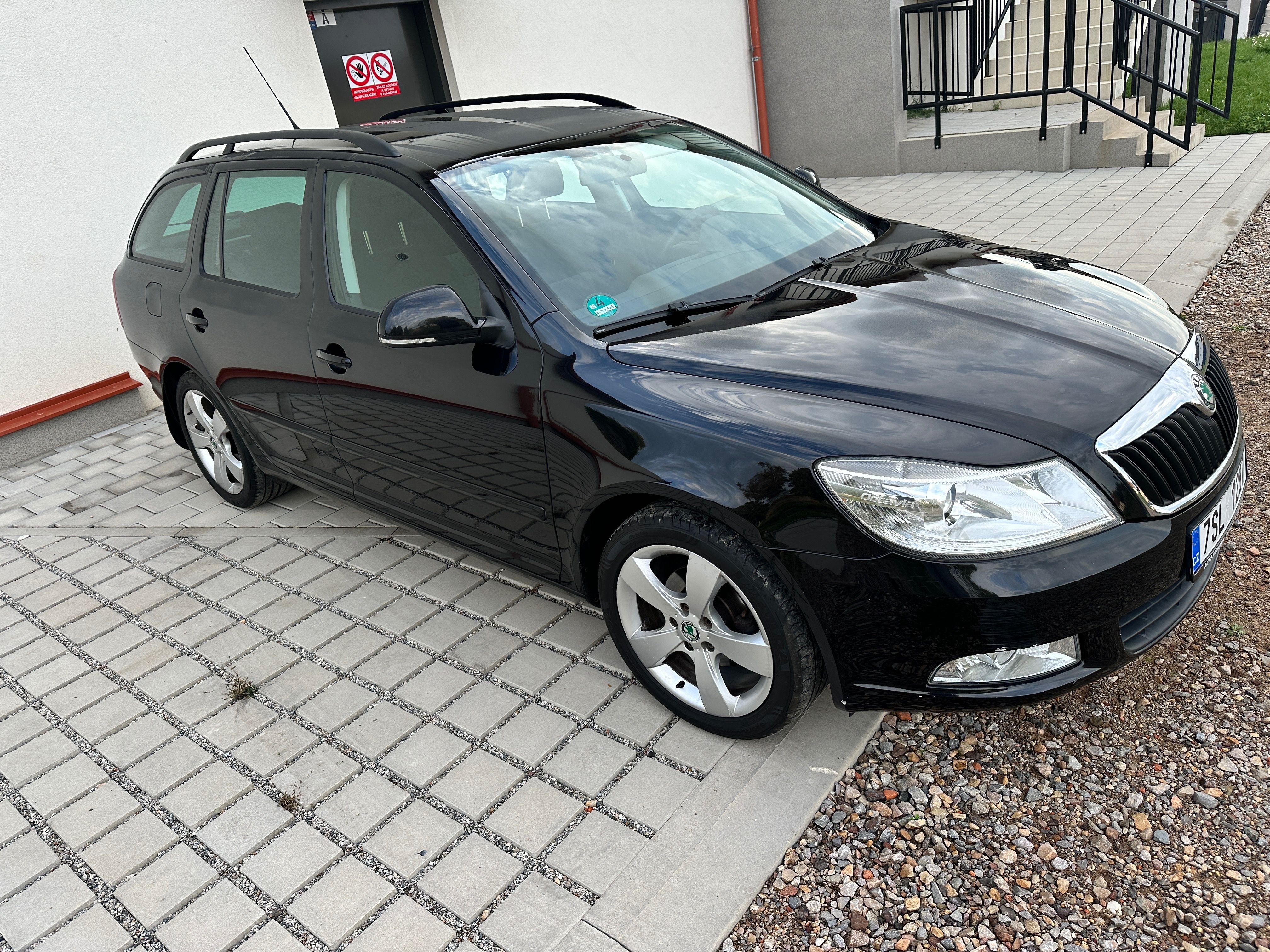 Škoda Octavia, Škoda Octavia 2 FL 1.2 tsi77kw - fotka 2