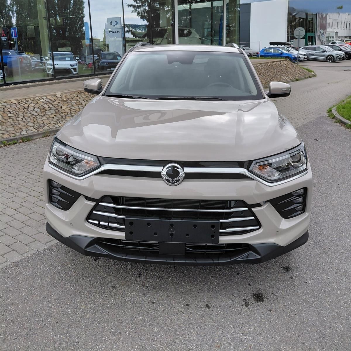 KGM Korando, 1.5 KORANDO  Turbo GDI ELEGANT - fotka 2