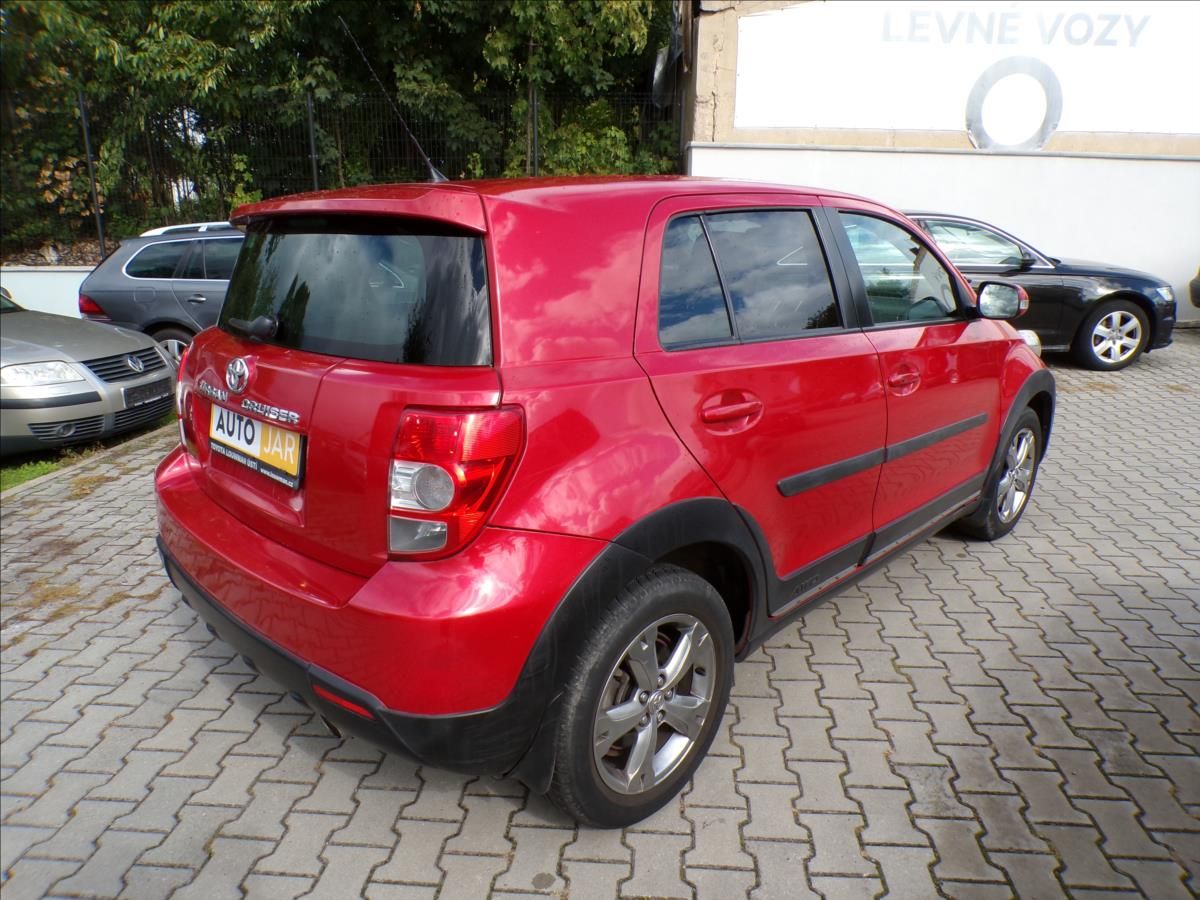 Toyota Urban Cruiser, 1,4 D4D AWD  1.MAJITEL nové v - fotka 5